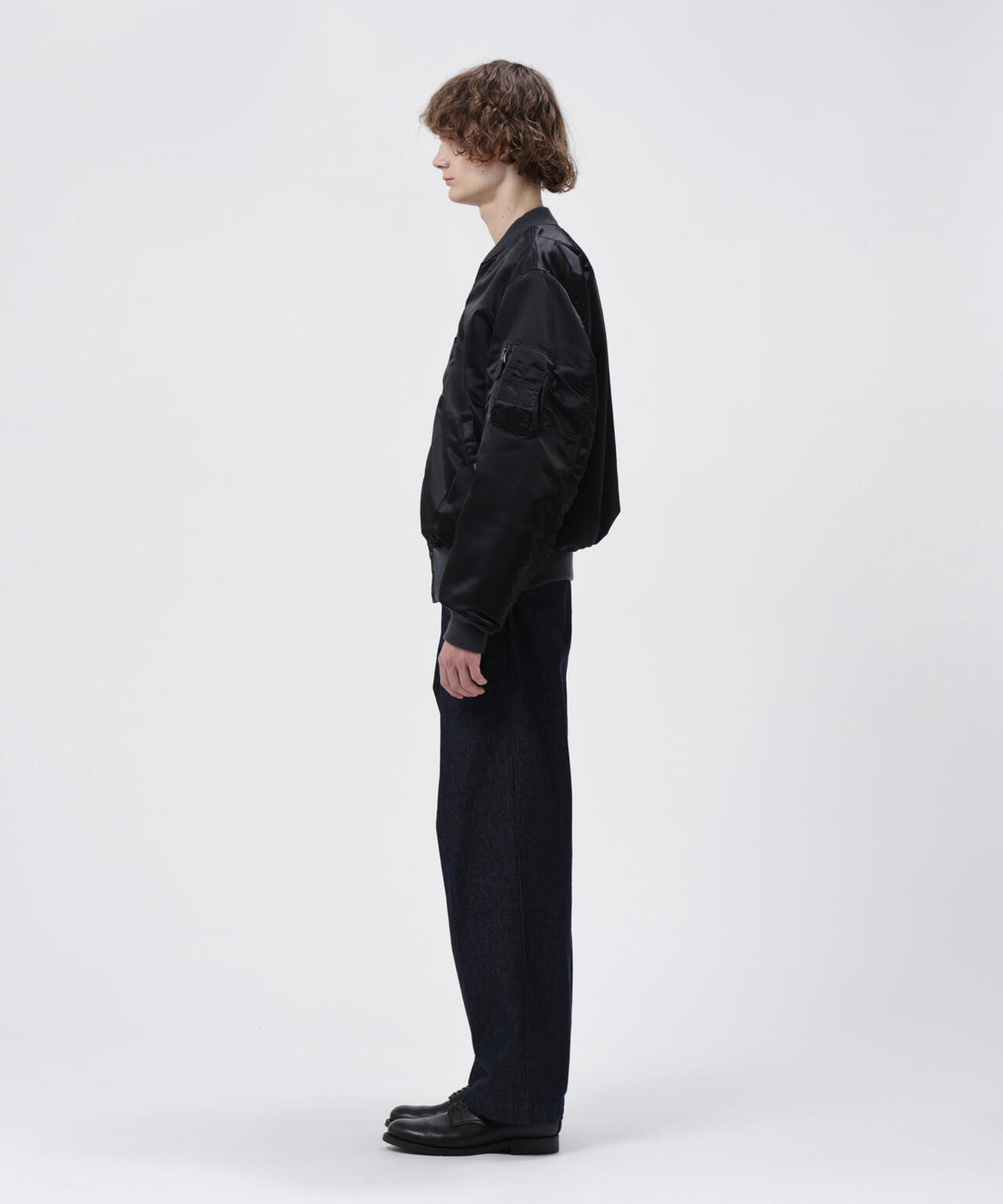 187cm C:83 W:66 H:85.5 着用サイズ:L
