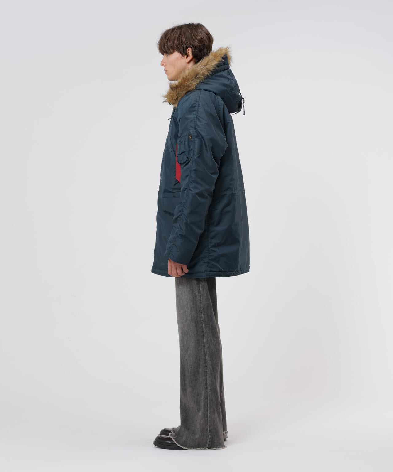 187cm C:80 W:70 H:91 着用サイズ:L