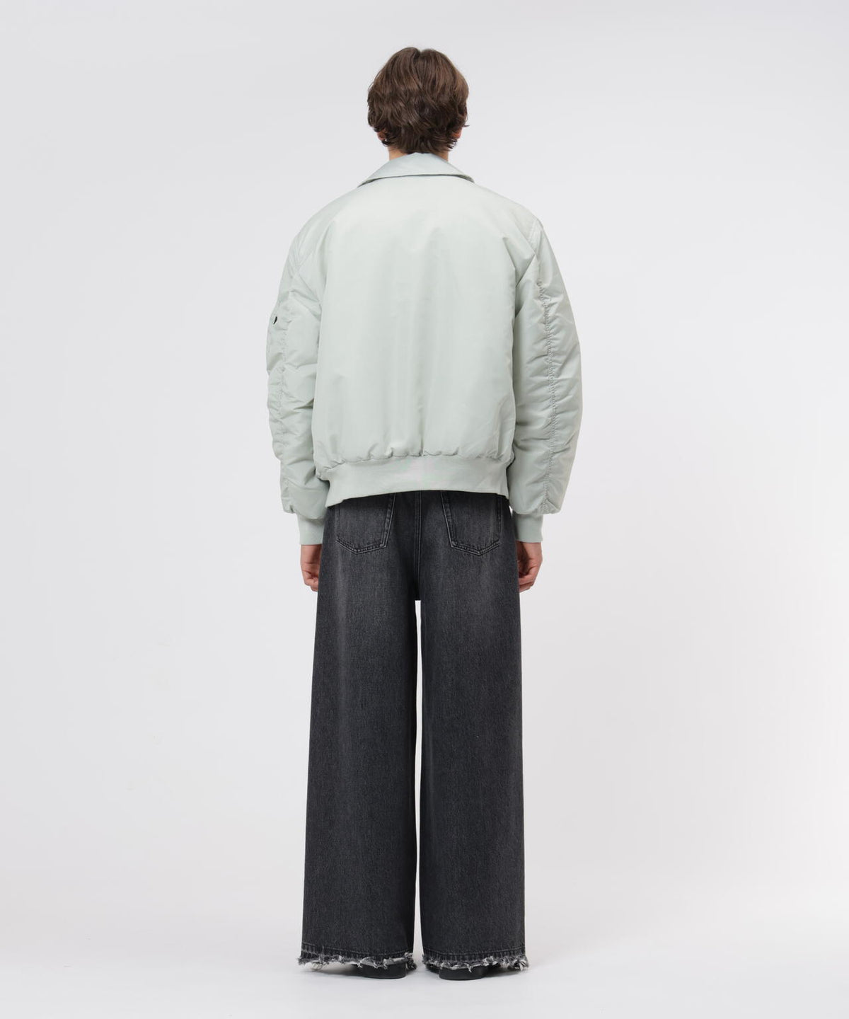 187cm C:80 W:70 H:91 着用サイズ:L