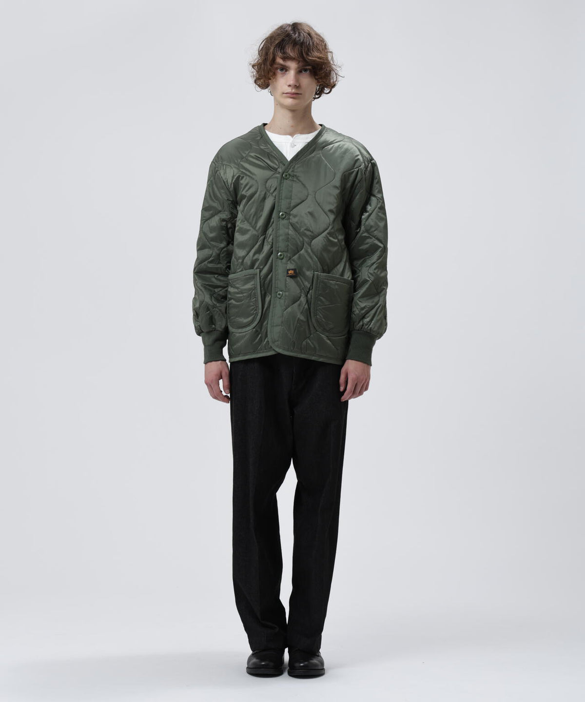 185cm C:83 W:66 H:86 着用サイズ:XS