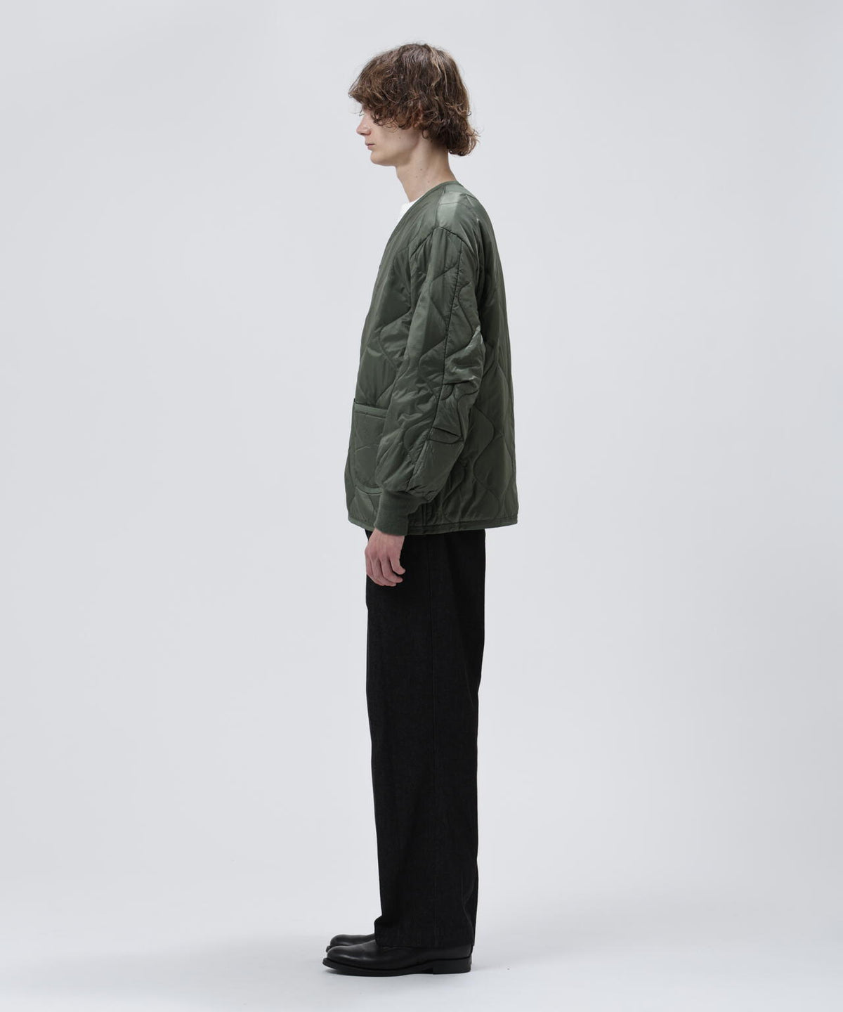 185cm C:83 W:66 H:86 着用サイズ:XS