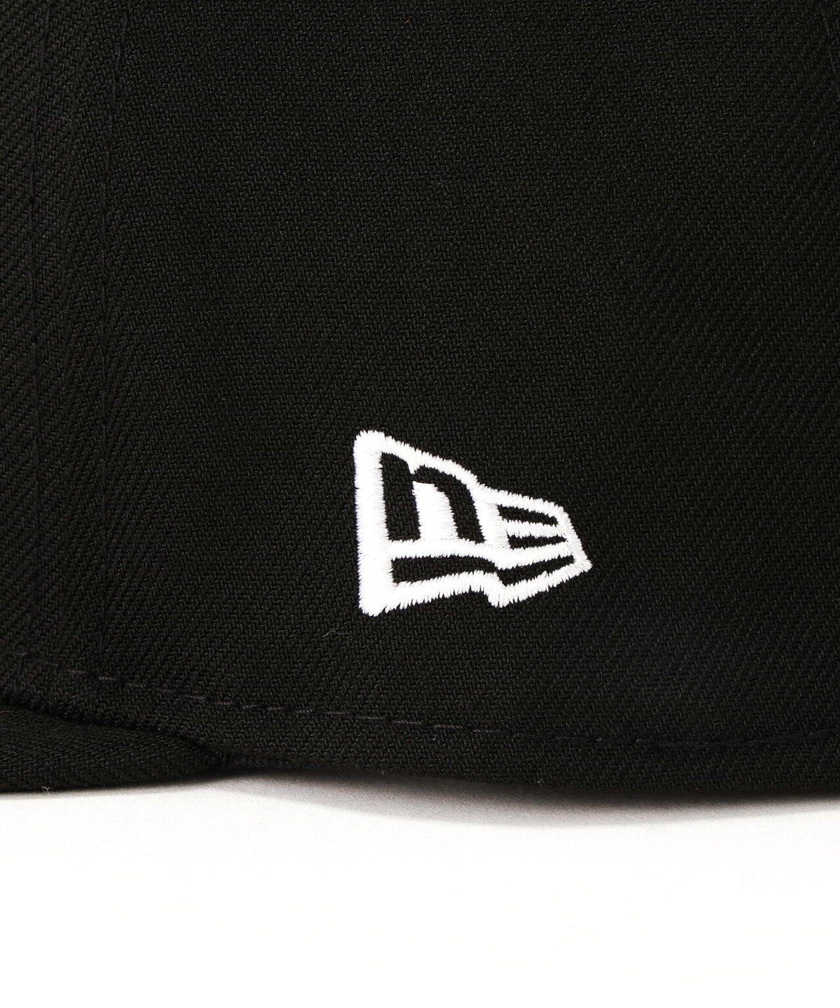 《NEW ERA》59FIFTY CAGE CODE HAT