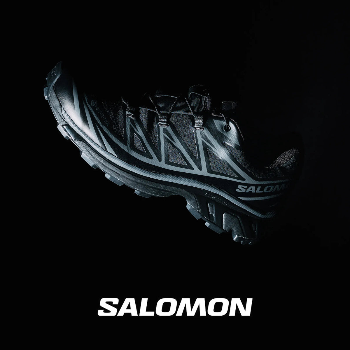 【SALOMON】漆黒のXT-6 GTX、登場。 足音すら溶け、完全な静寂の中を進む——。｜GARDEN｜