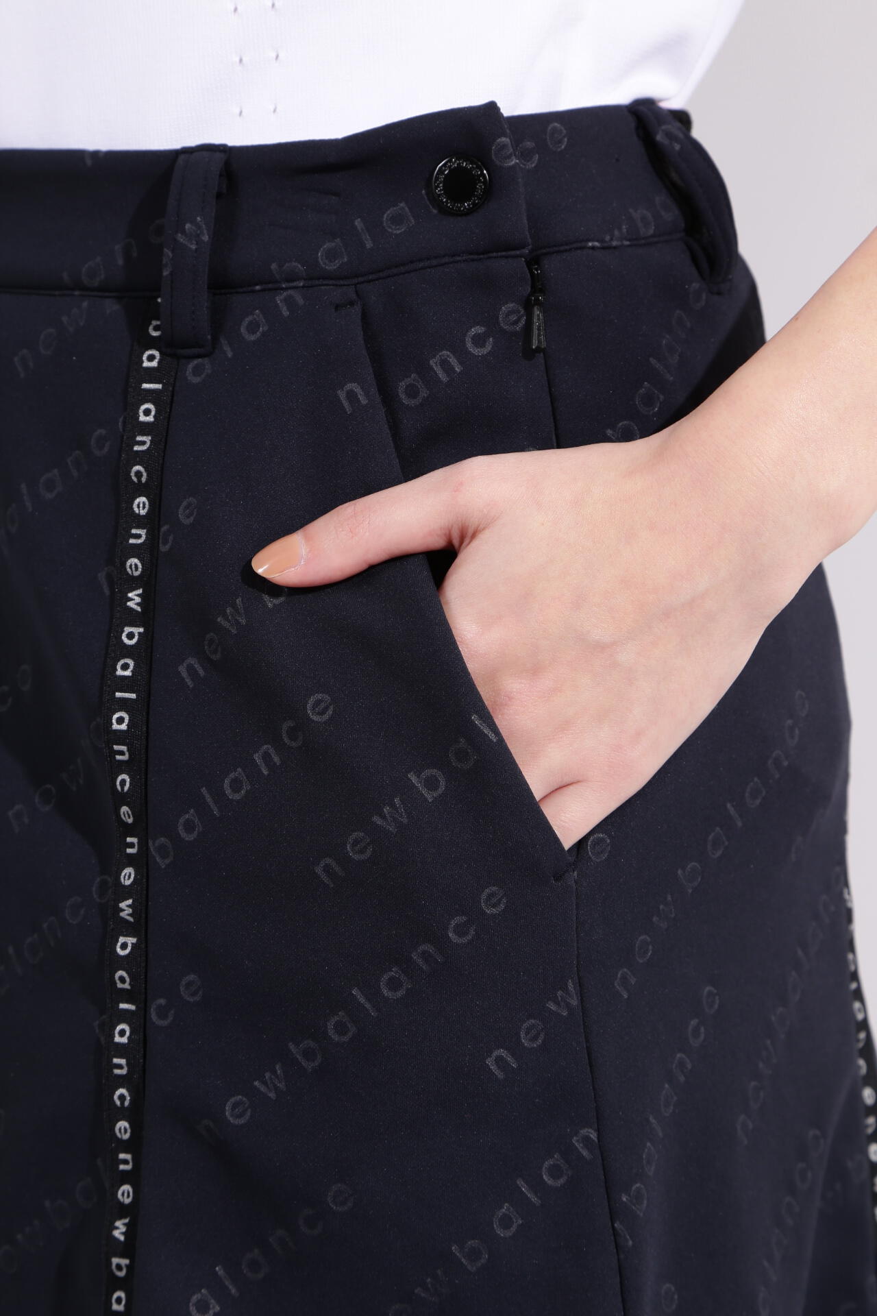 直営店舗限定】バイアスロゴ スウェット スカート (WOMENS) | new