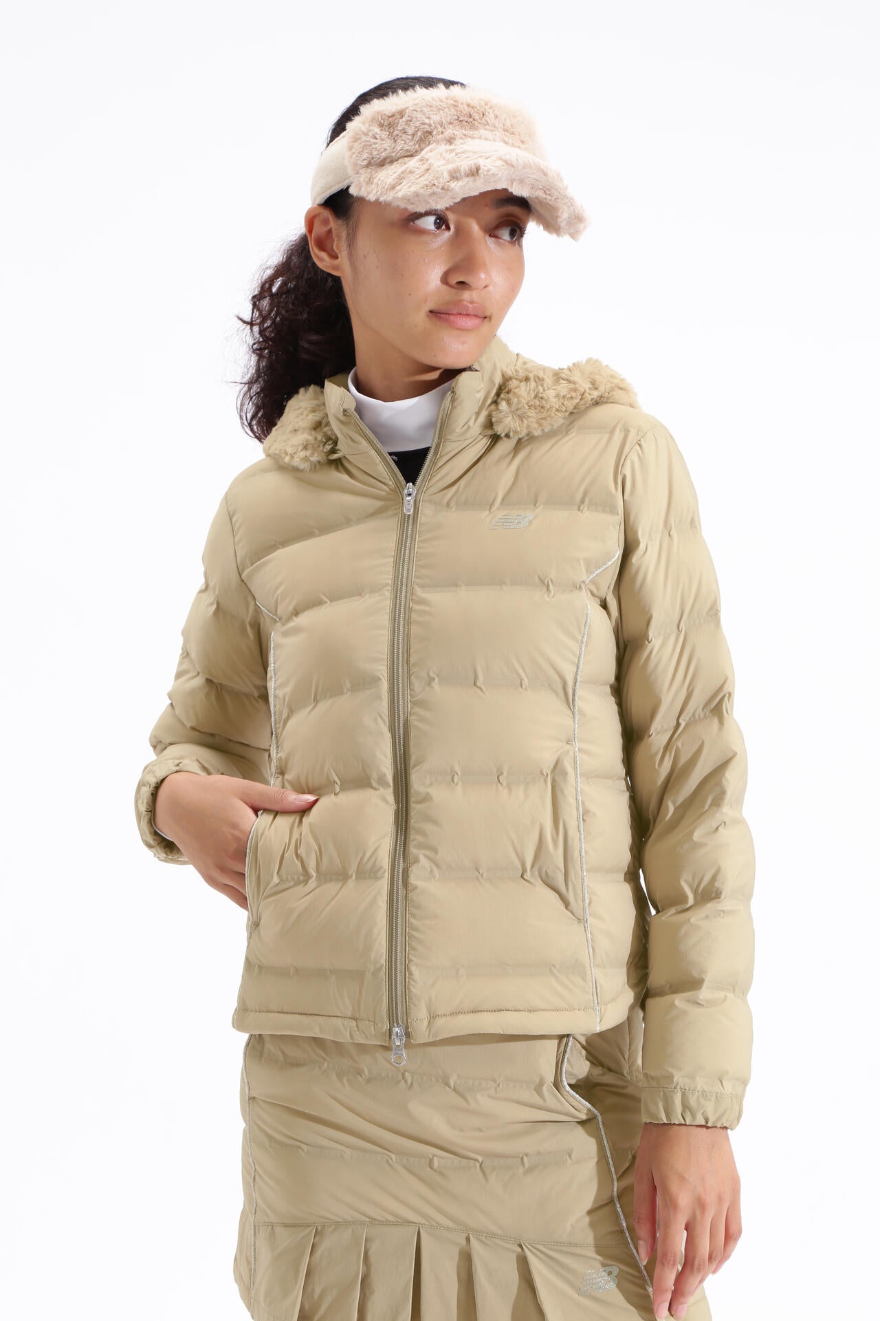 脱着ファーフード付き ライトダウン フルジップ ジャケット (WOMENS