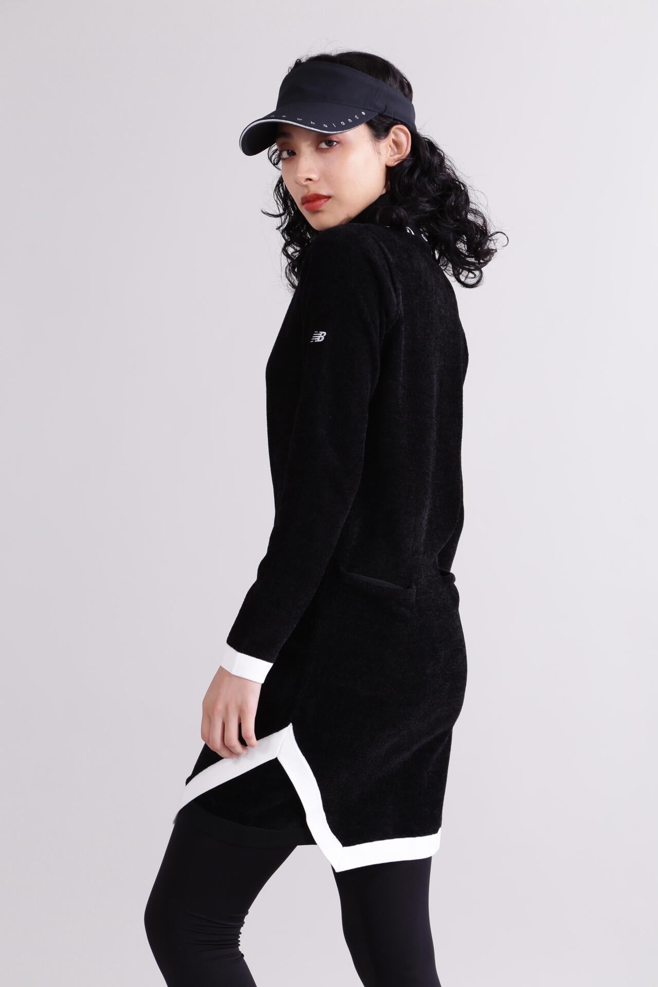 【直営店舗限定】モックネック ニット ワンピース (WOMENS)