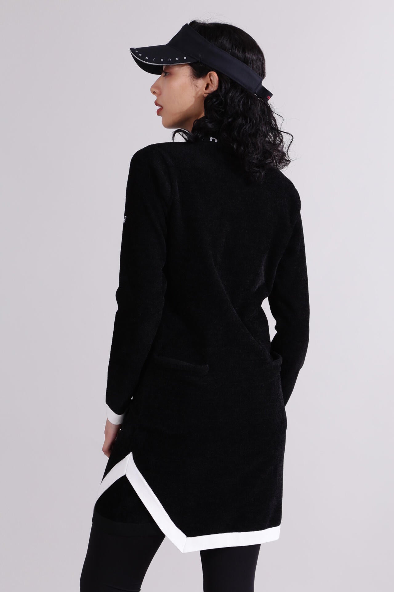 【直営店舗限定】モックネック ニット ワンピース (WOMENS)