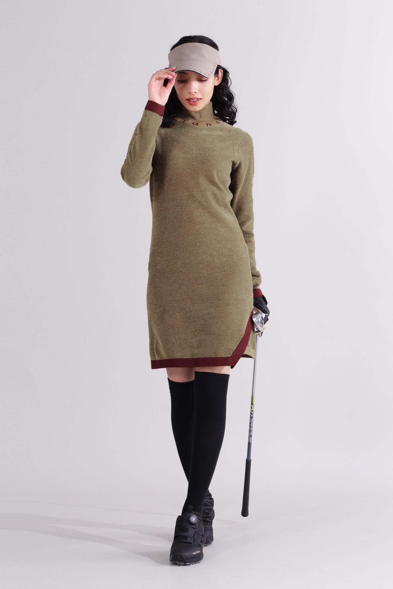 【直営店舗限定】モックネック ニット ワンピース (WOMENS)