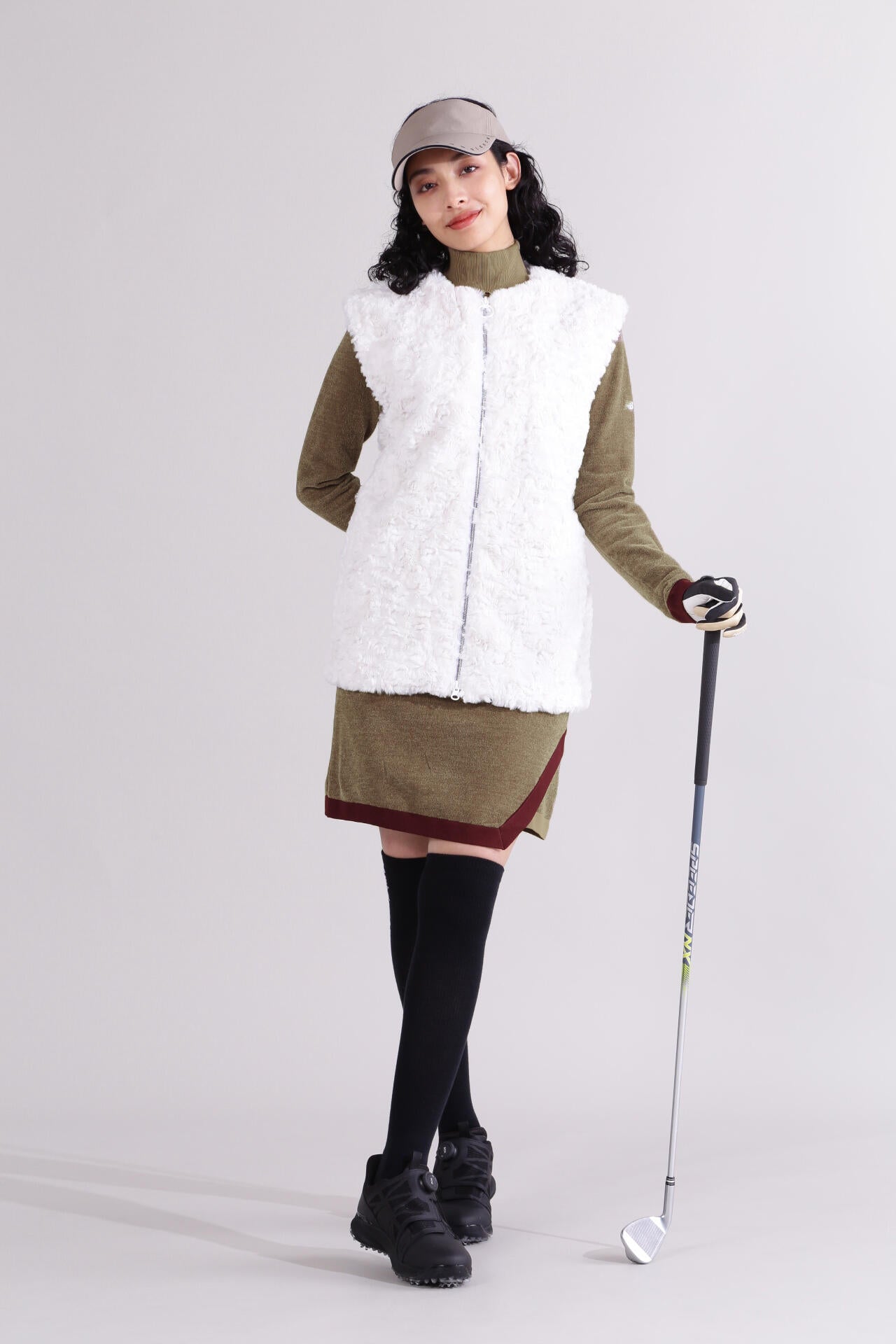 【直営店舗限定】モックネック ニット ワンピース (WOMENS)