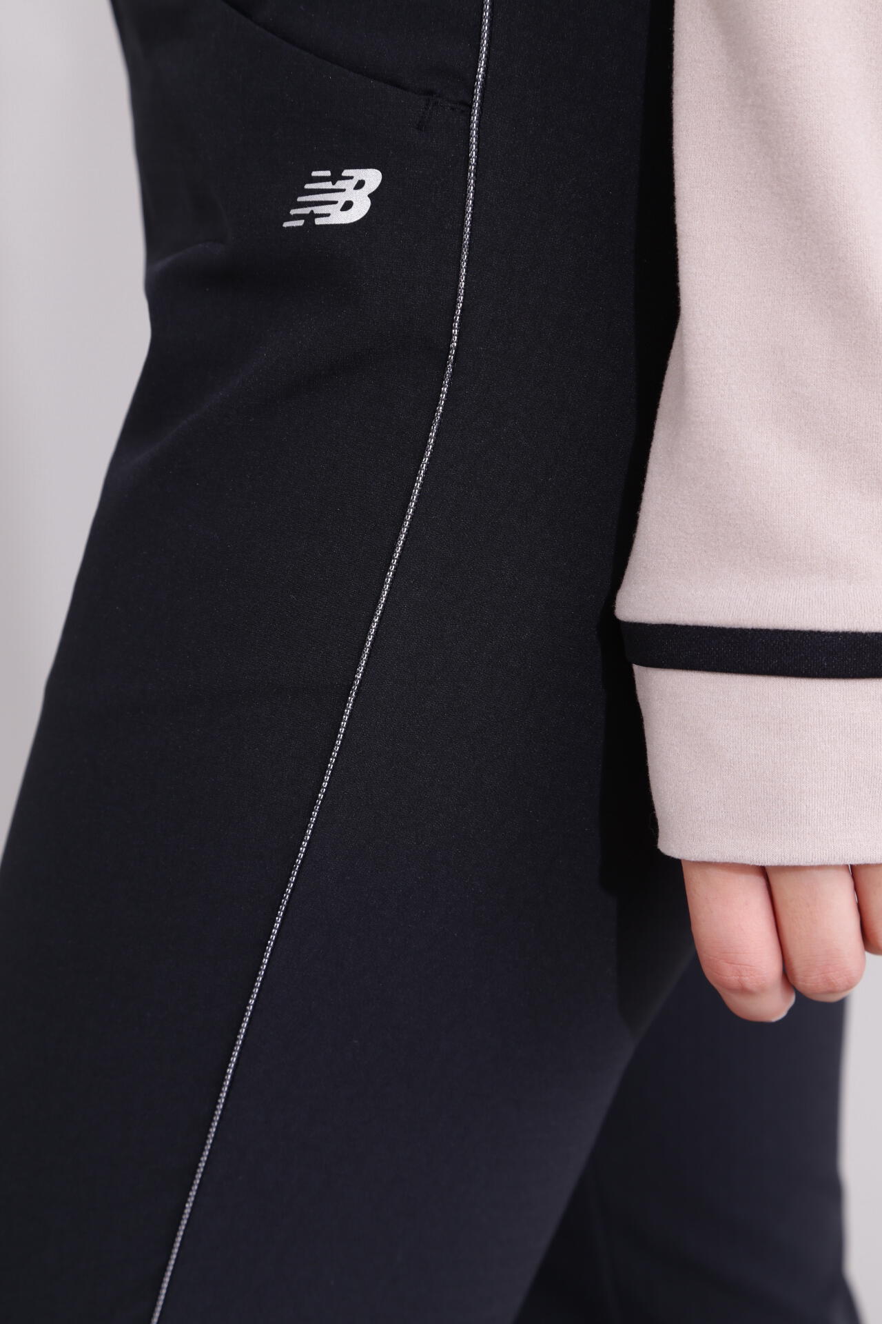 【直営店舗限定】4WAYストレッチ スリム ロングパンツ (WOMENS)