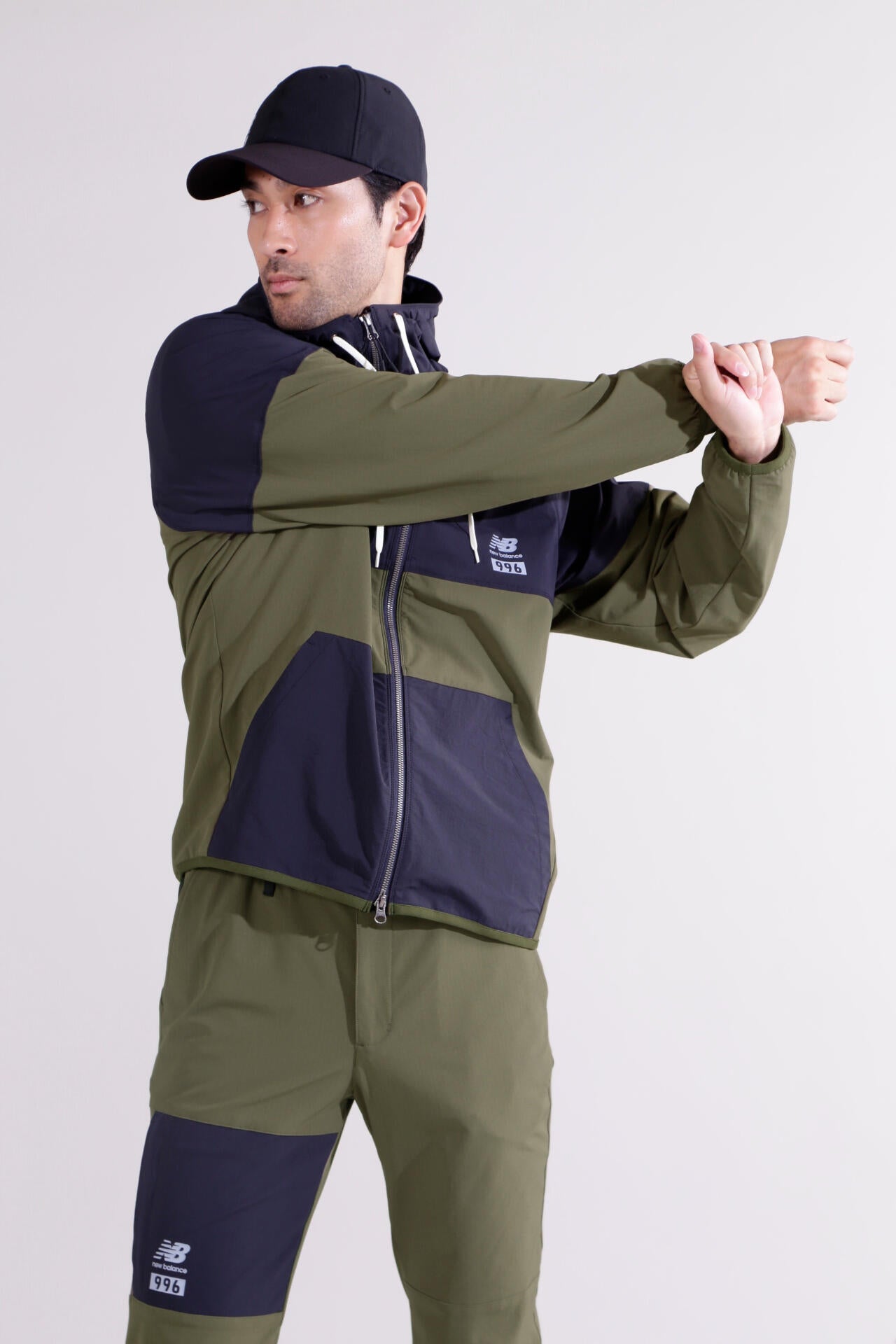 【直営店舗限定】4WAYストレッチ ジョガーパンツ (MENS)