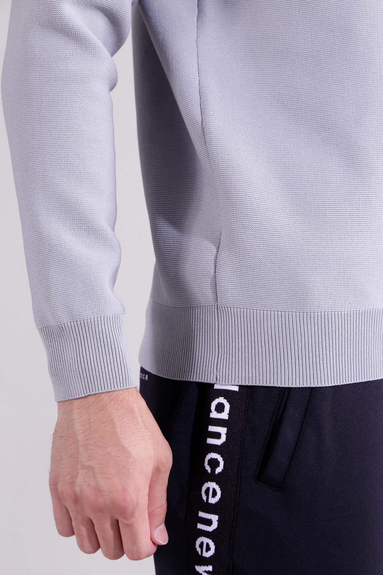 【直営店舗限定】マーブル柄×ガーター編み クルーネック ニット プルオーバー (MENS)