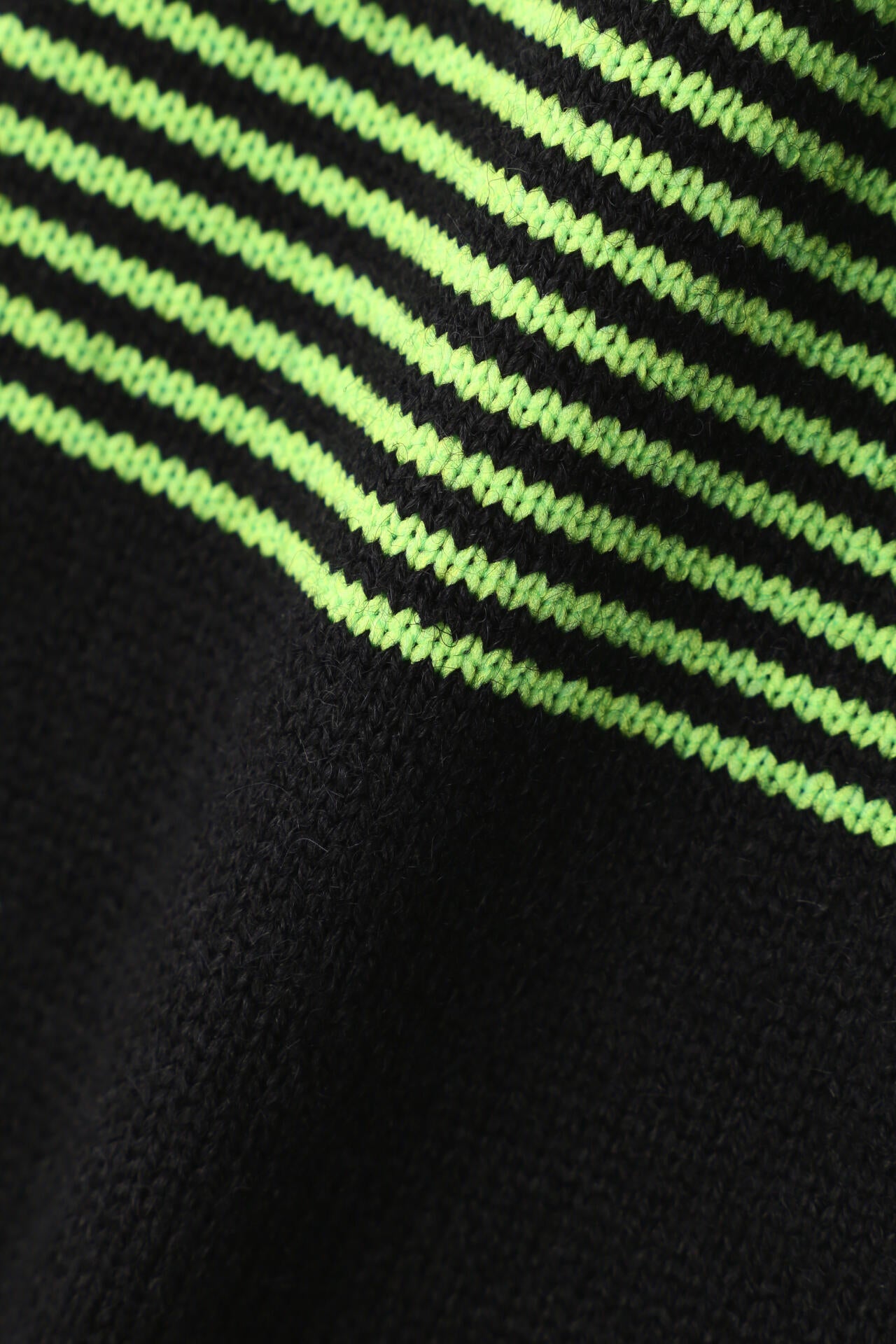 ボーダー×スパイダーウェブ 蓄熱保温 フルジップ ニット ブルゾン (MENS SPORT)