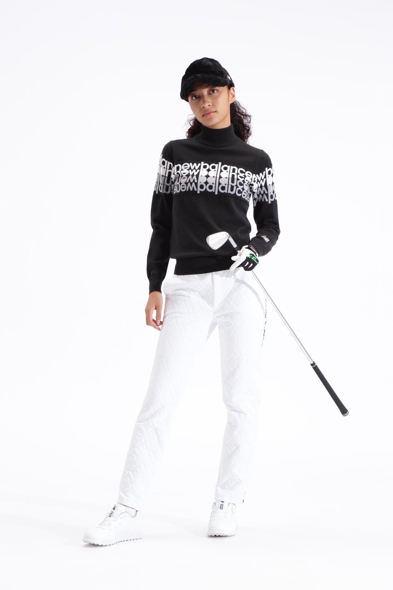 遠赤外線蓄熱保温 タイプライターロゴ ハイネック ニット プルオーバー