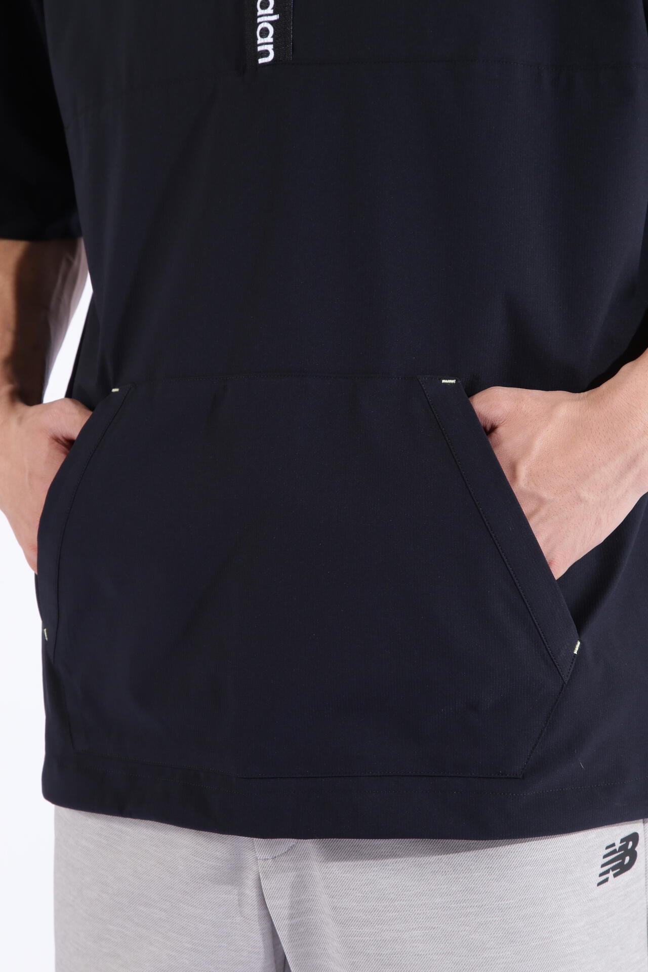 ストレッチ 撥水 ハーフジップ プルオーバー フーディー (MENS SPORT)