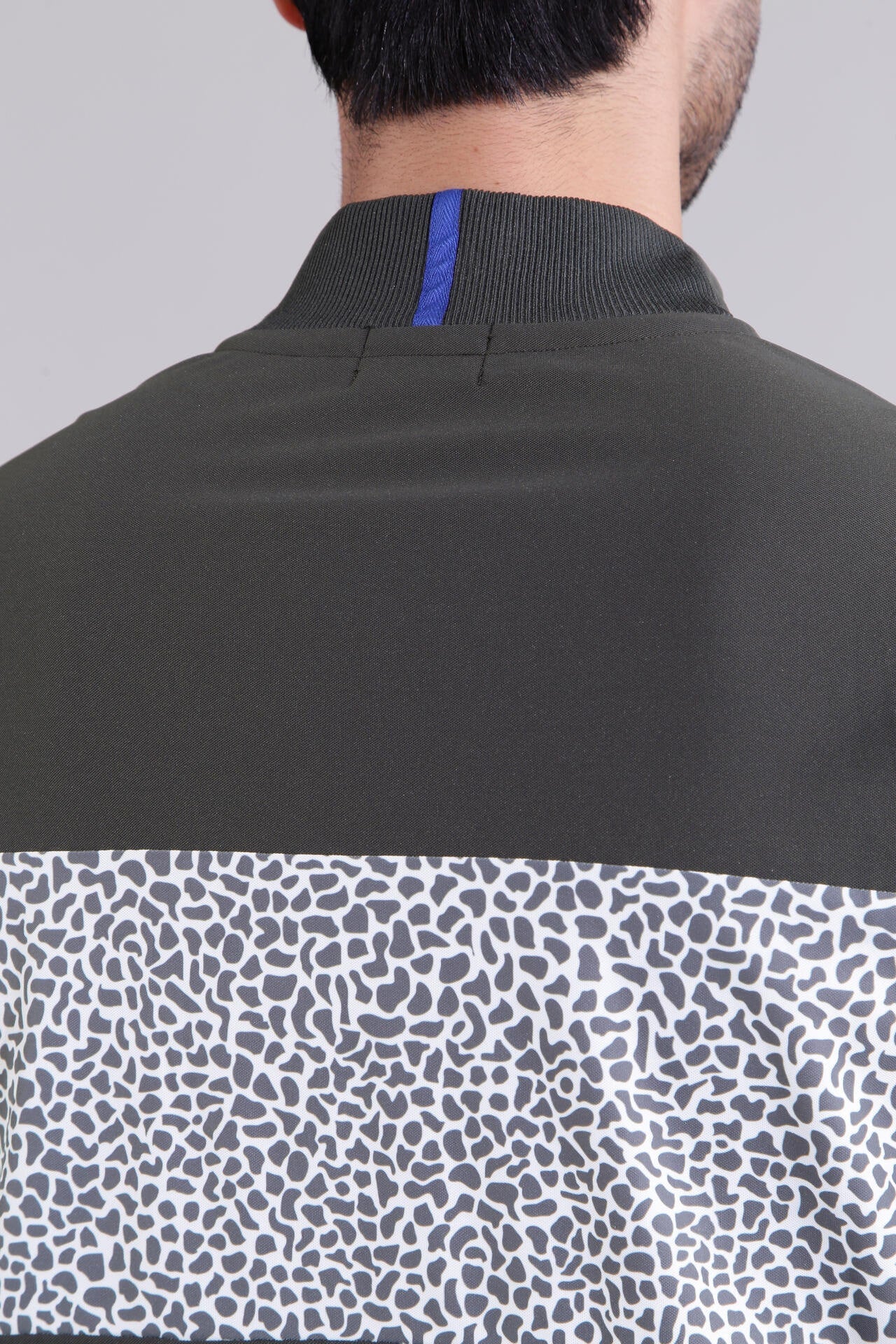 【直営店舗限定】ハーフジップ モックネック プルオーバー (MENS)