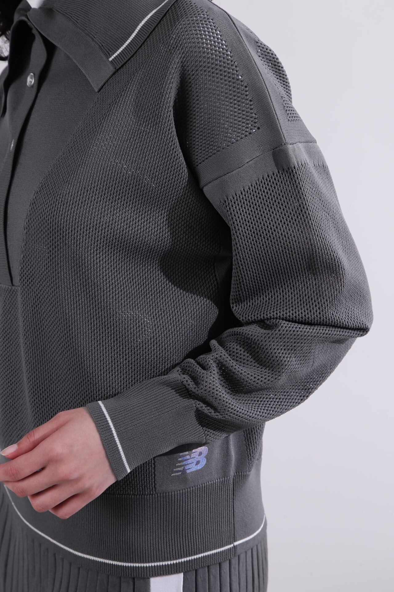 【グレー1】オープンカラー ニット プルオーバー (WOMENS) 直営店舗限定】オープンカラー ニット プルオーバー (WOMENS) | new