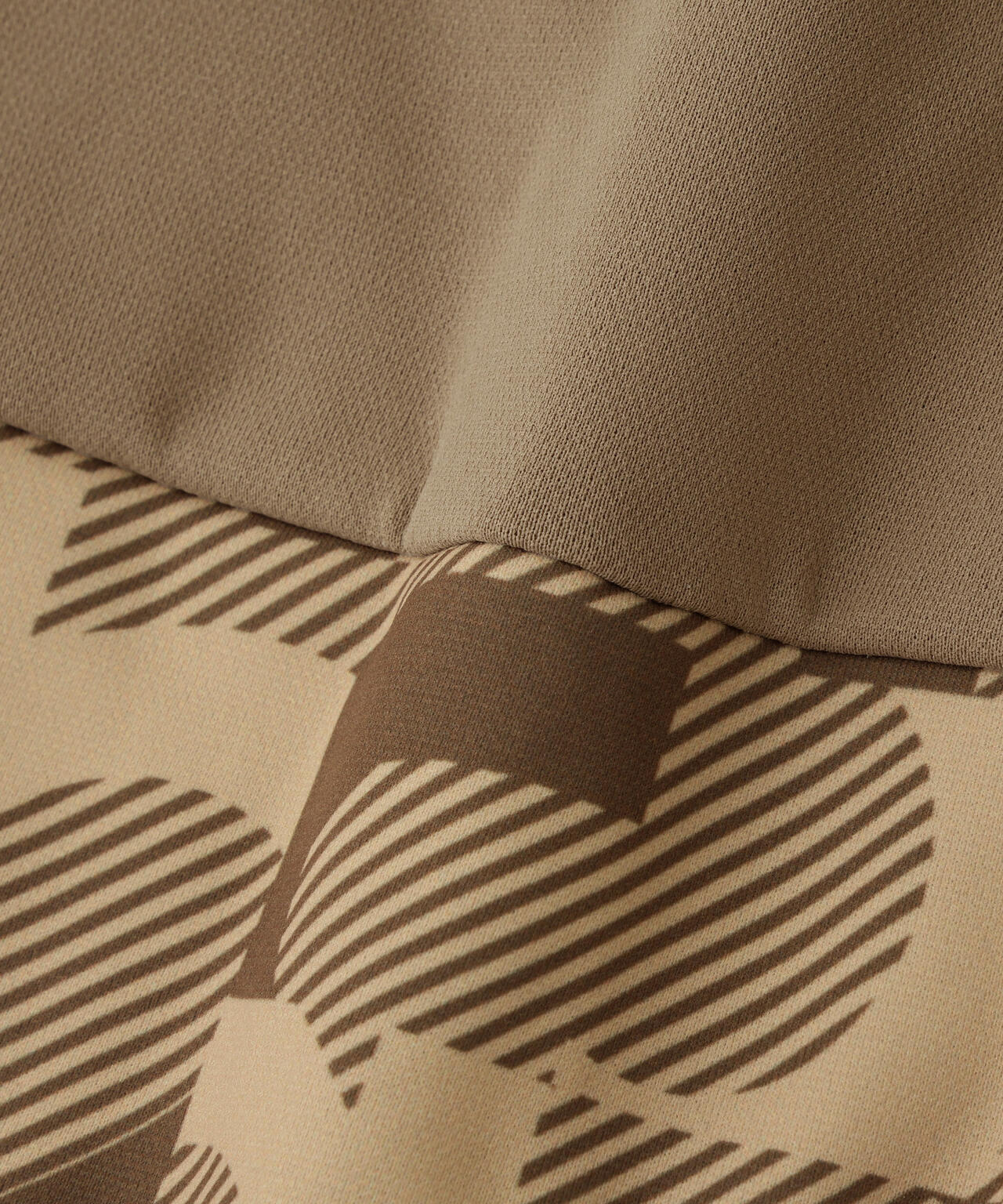 ロゴジオメトリック柄 ジャージー ラップキュロット (WOMENS)