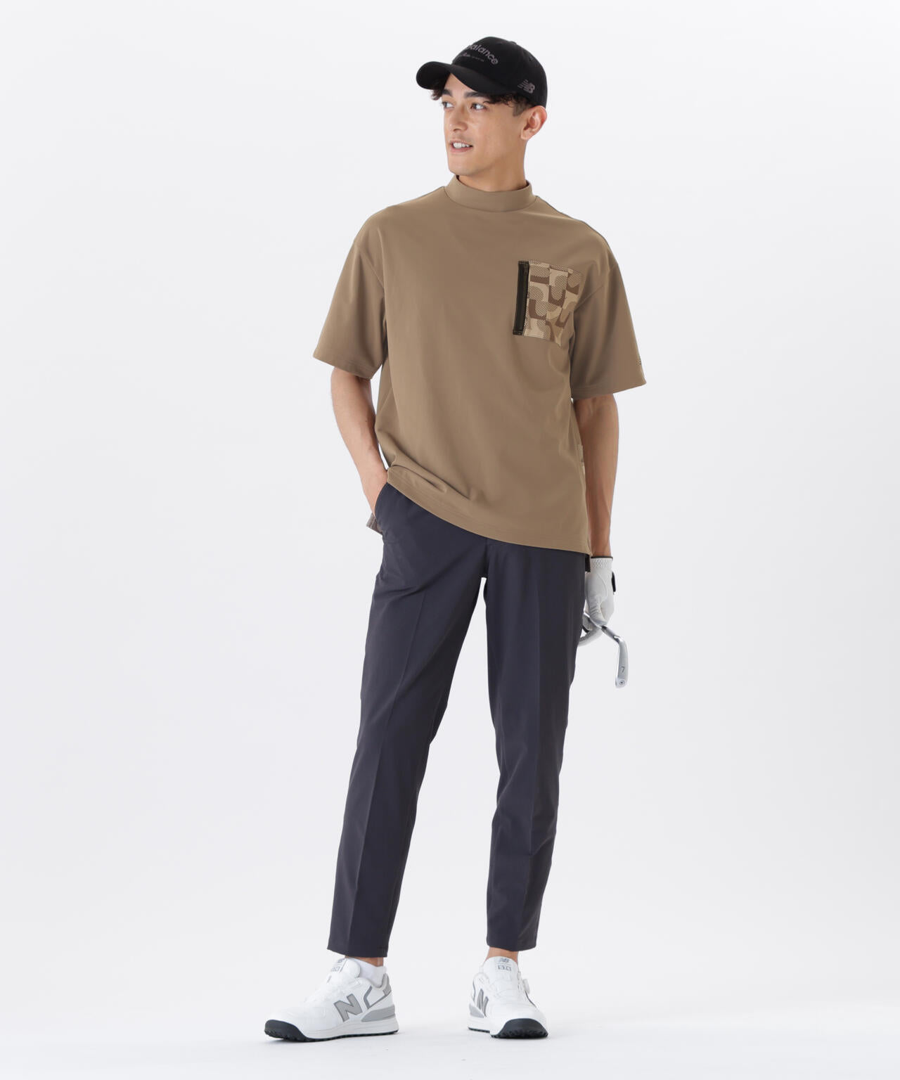 【直営店舗・公式オンライン限定】ロゴジオメトリック柄 ハーフスリーブ モックネック プルオーバー (MENS)