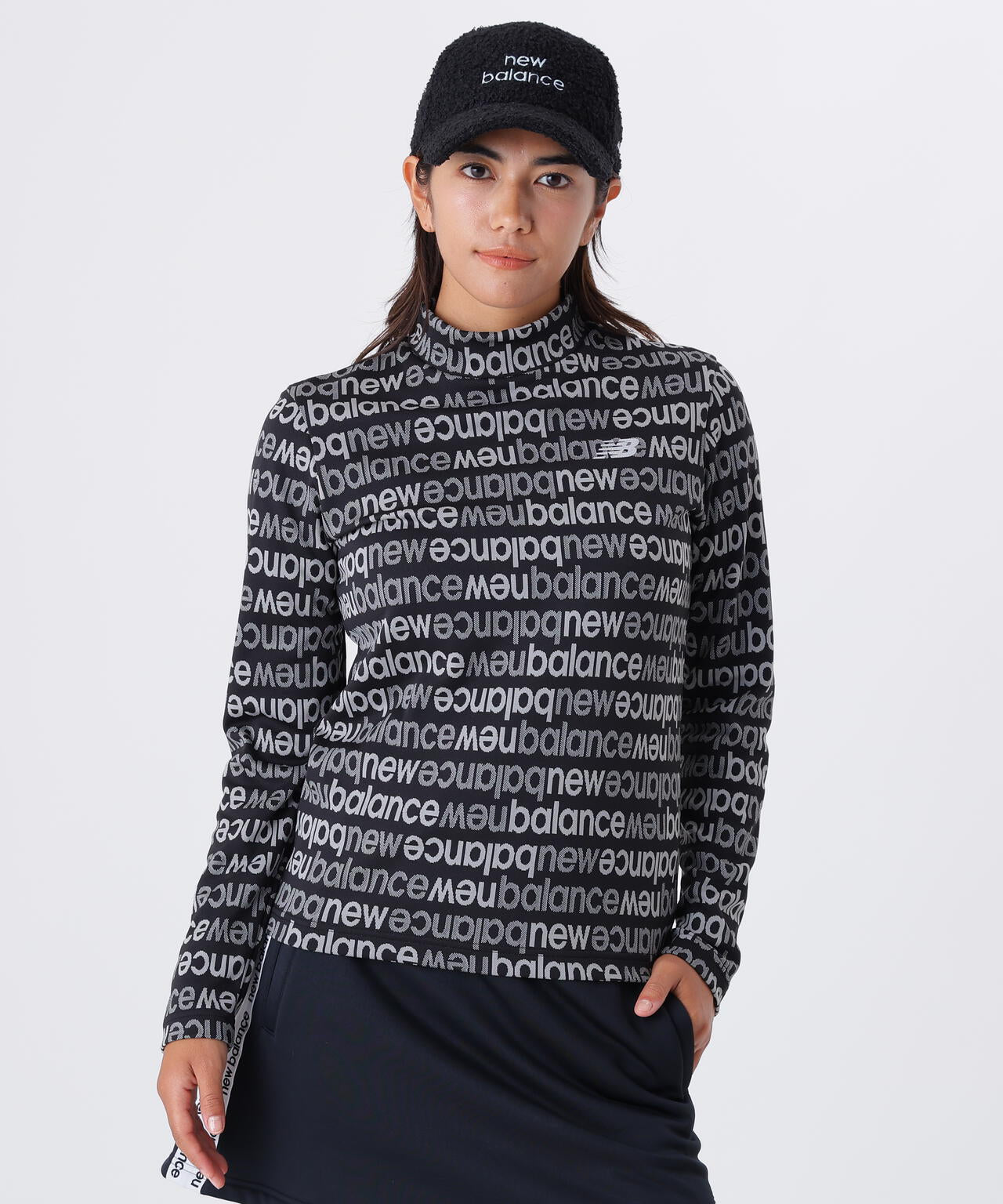 New Balance Golf 裏起毛クルーネックプルオーバー 長袖 ロゴ New Balance Golf｜フローティングロゴキルト テクスチャー クルー