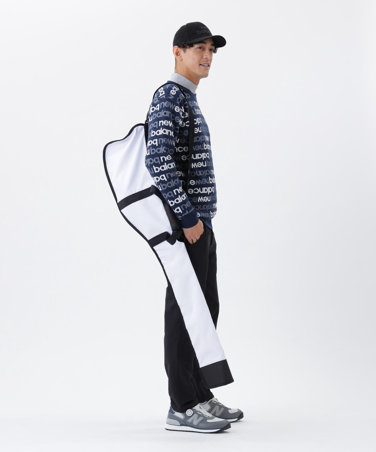 アップサイドダウンロゴボーダー 吸湿発熱 クルーネック ニット プルオーバー (MENS)