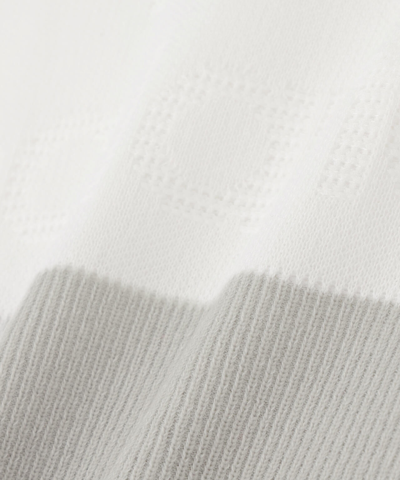 針抜きリブ×ロゴ クルーネック ニット プルオーバー (MENS)