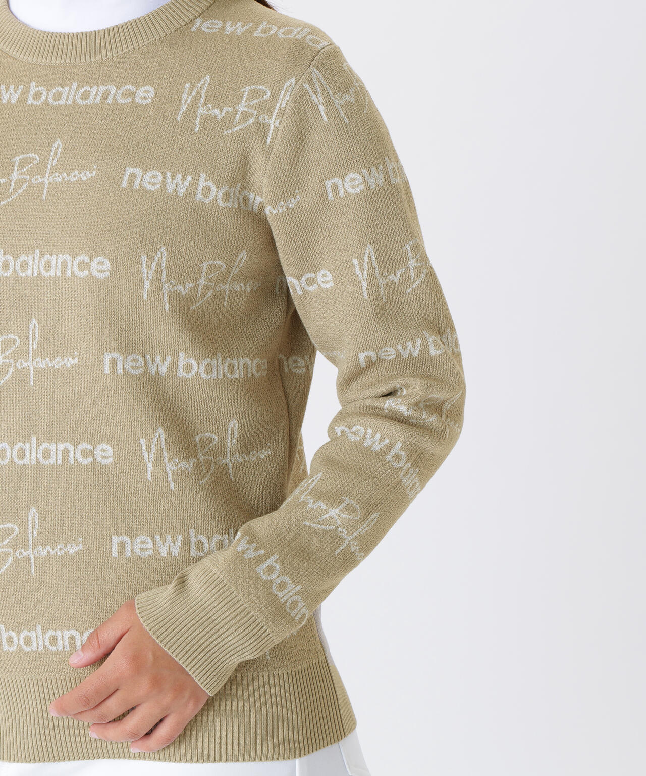 ロゴラッピングペーパー柄 クルーネック ニット プルオーバー (WOMENS)