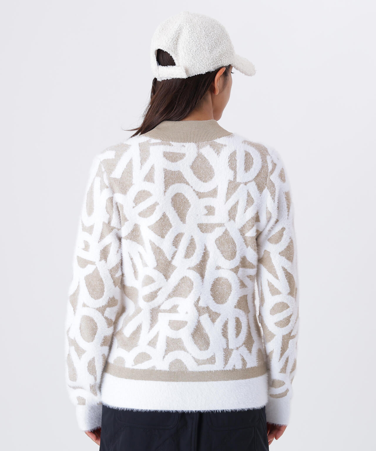 フローティングロゴ ハイネック ニット プルオーバー (WOMENS)