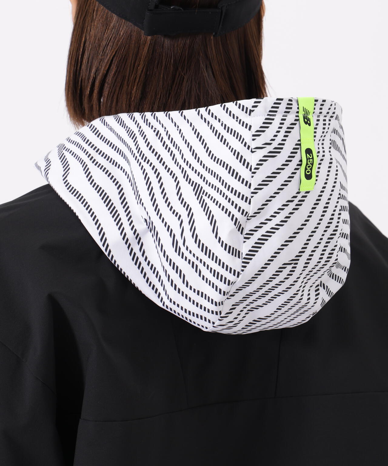 袖脱着 2WAY ハーフジップ プルオーバー フーディー (WOMENS)