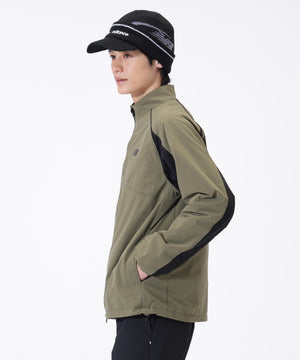 Height: 185cm    Chest: 81cm   Waist: 68cm　Hips: 90cm 着用サイズ：5