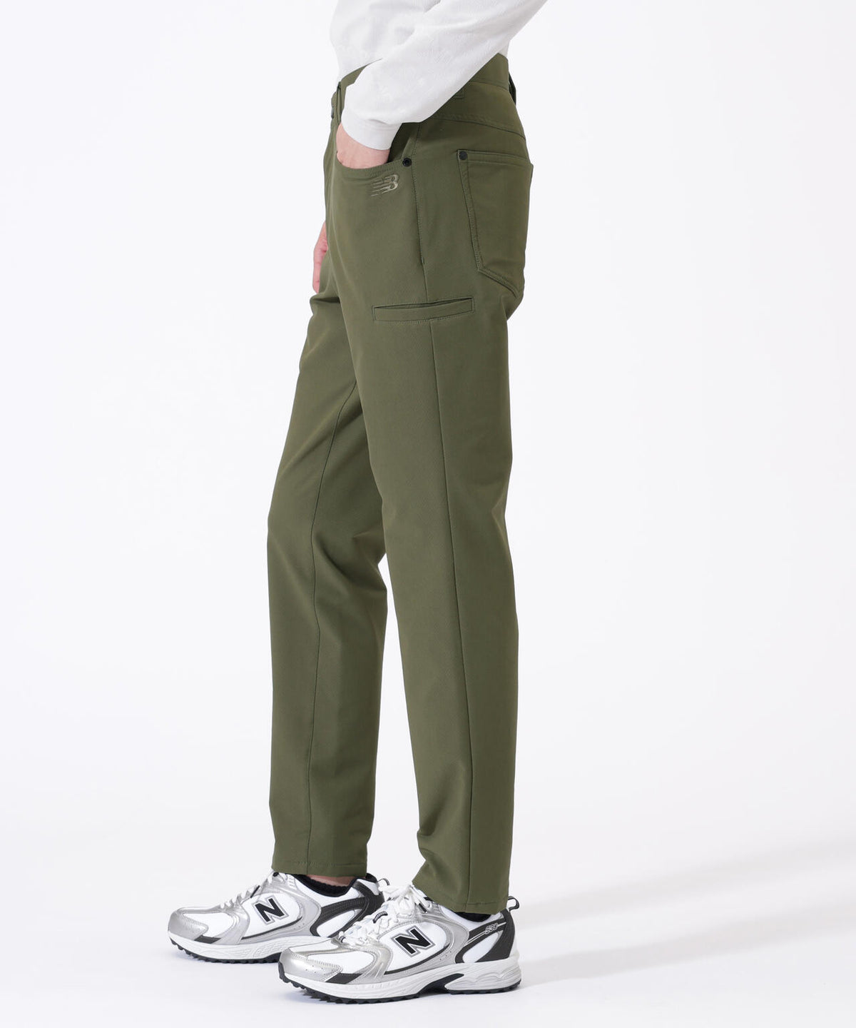 Height: 185cm    Chest: 81cm   Waist: 68cm　Hips: 90cm 着用サイズ：5
