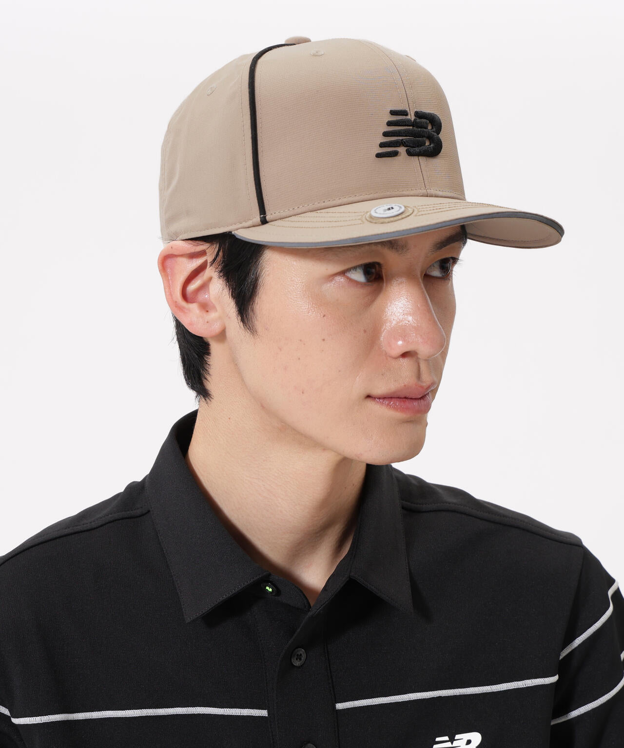 マグネット式マーカー付き セミカーブドブリムキャップ (MENS)