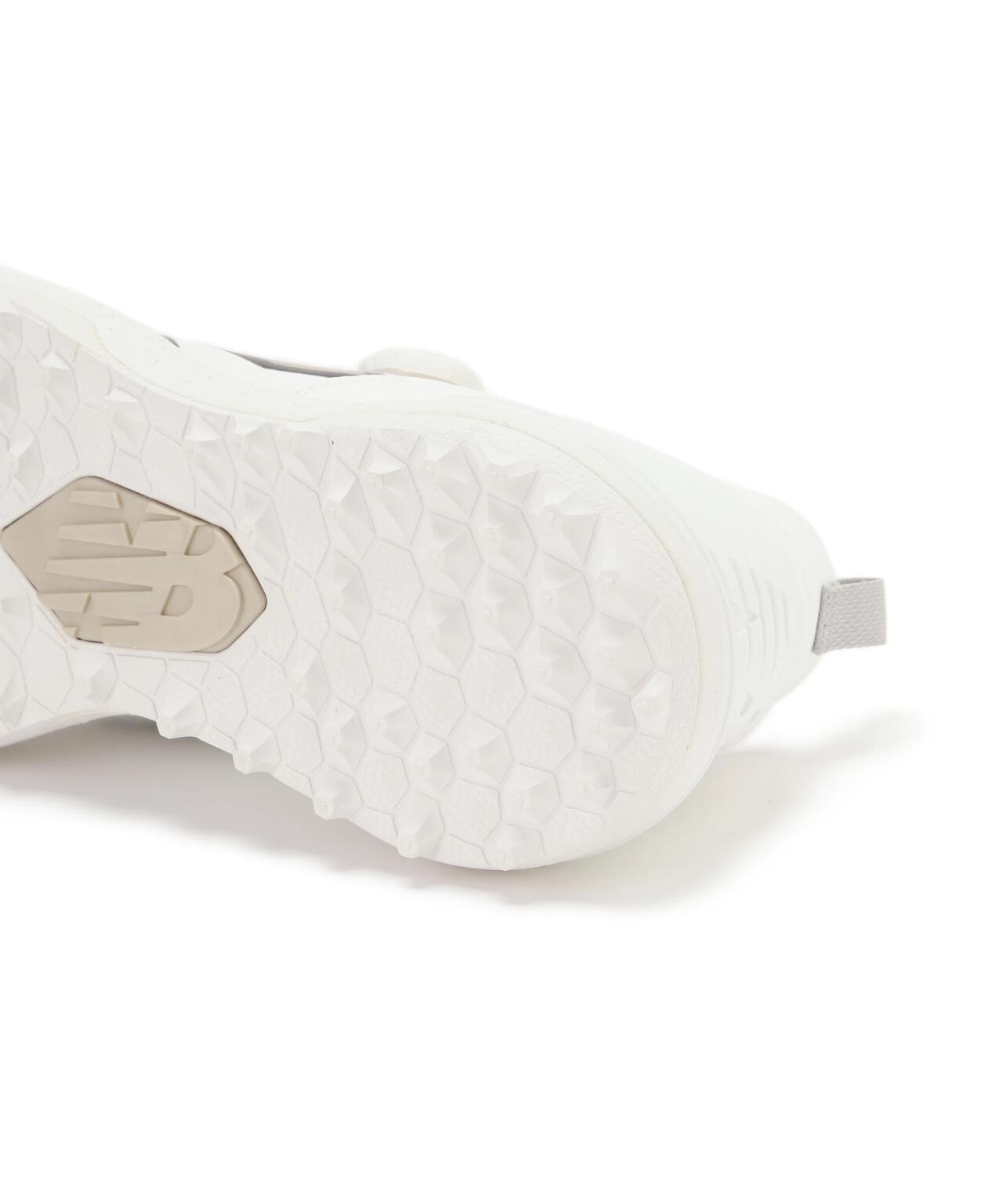 UGS2500D スパイクレスシューズ (UNISEX)