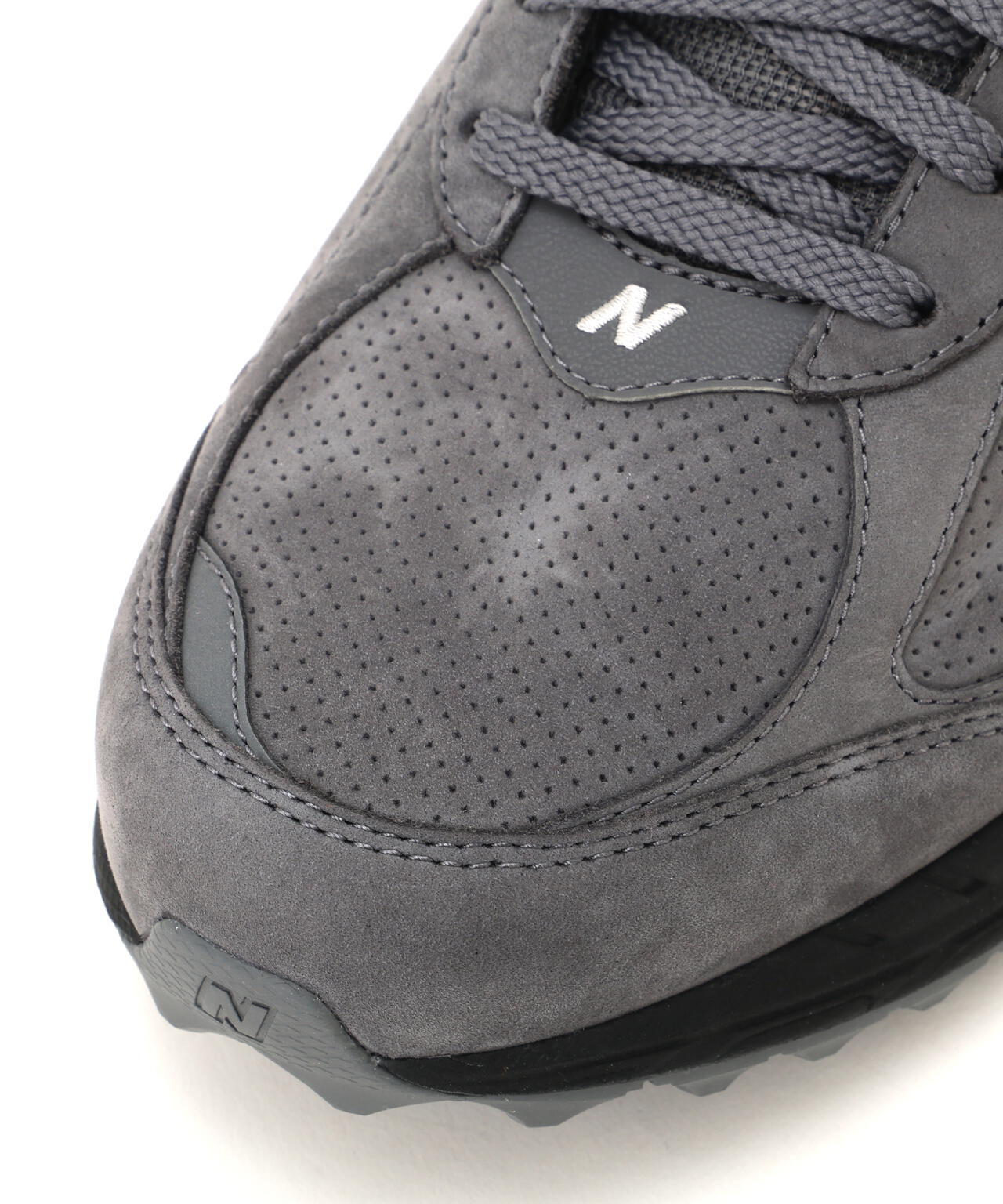 展開店舗限定］2002 v1 (UNISEX) | new balance golf（ニューバランス