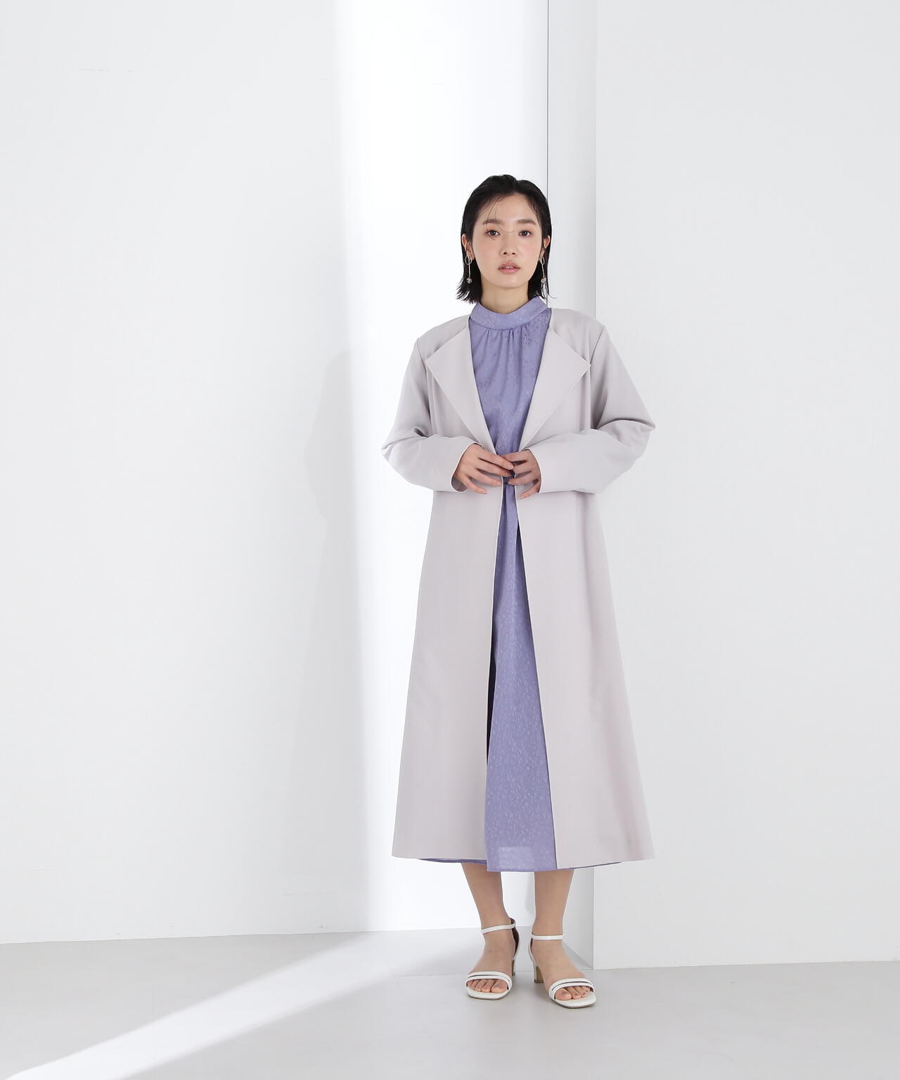 【official site 限定色：ブルーラベンダー】ジャガードシャーリングワンピース