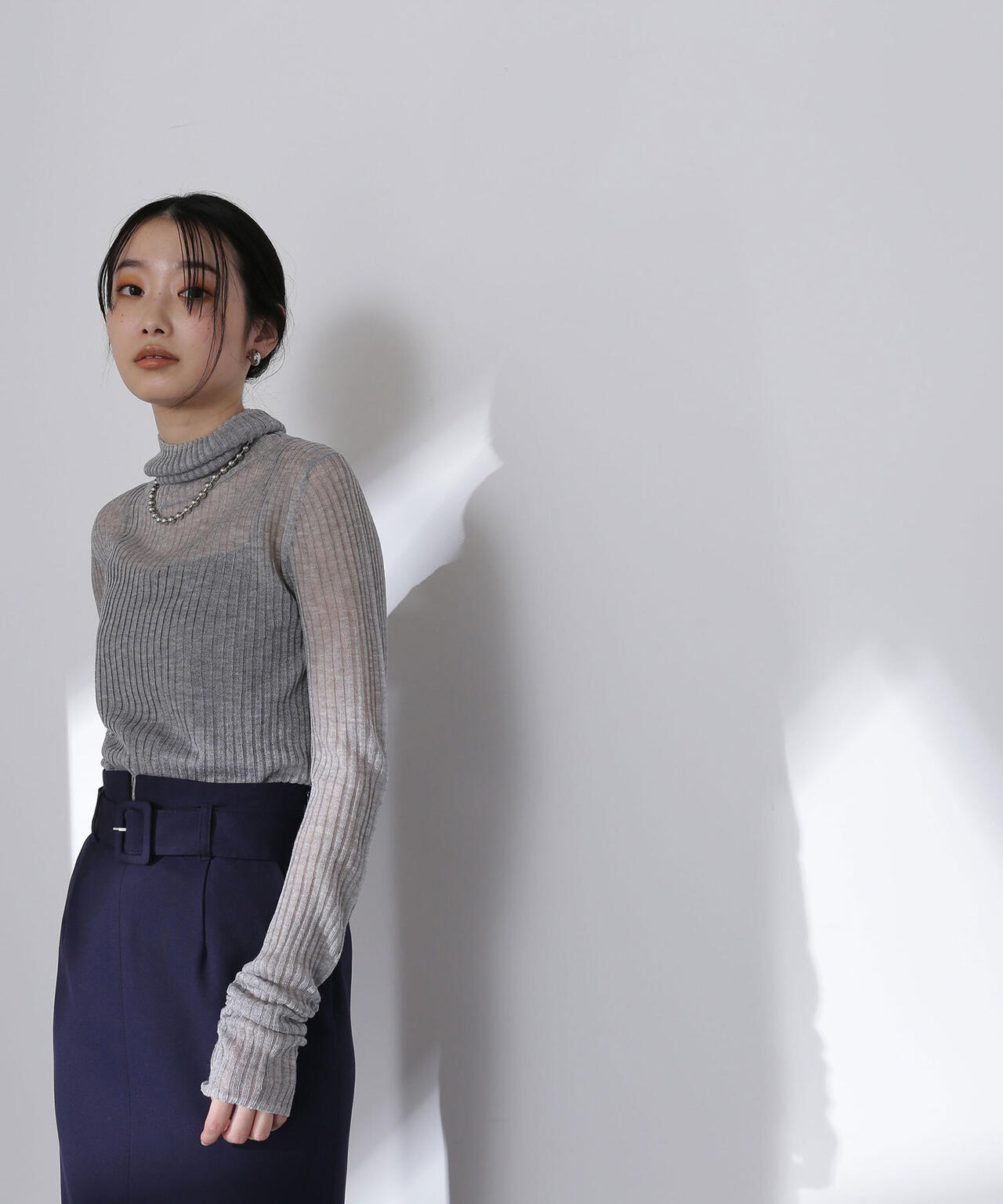 ハイネックシアーリブニット