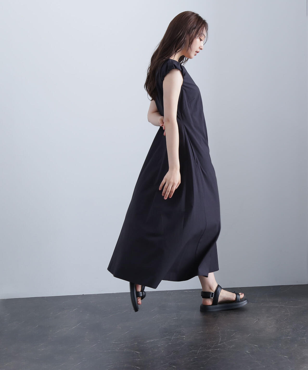 Vネックパフスリーブワンピース* | NATURAL BEAUTY BASIC（ナチュラル