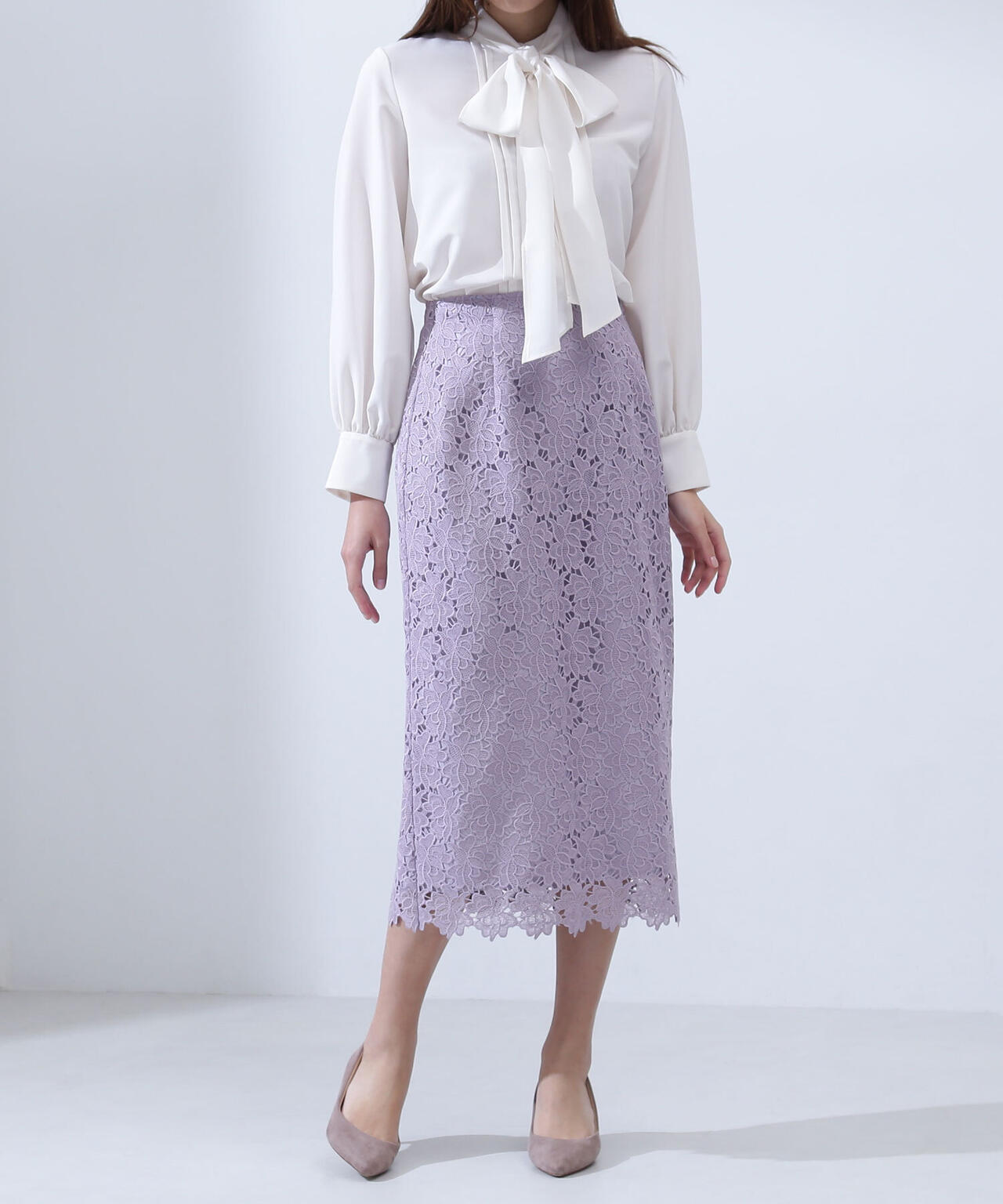 フラワーレースタイトスカート | NATURAL BEAUTY BASIC（ナチュラル  