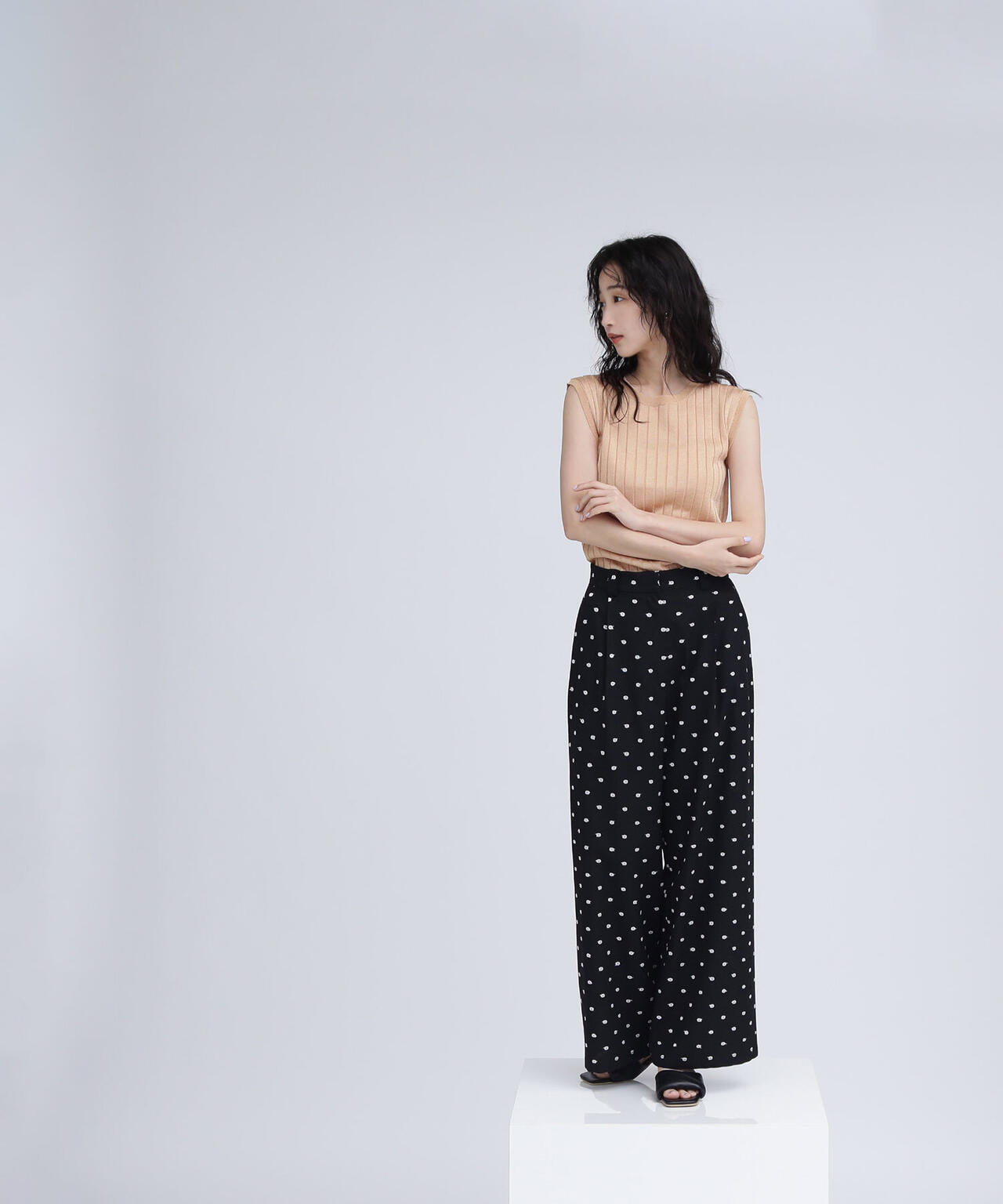 【BLANC】ドット刺繍パンツ*
