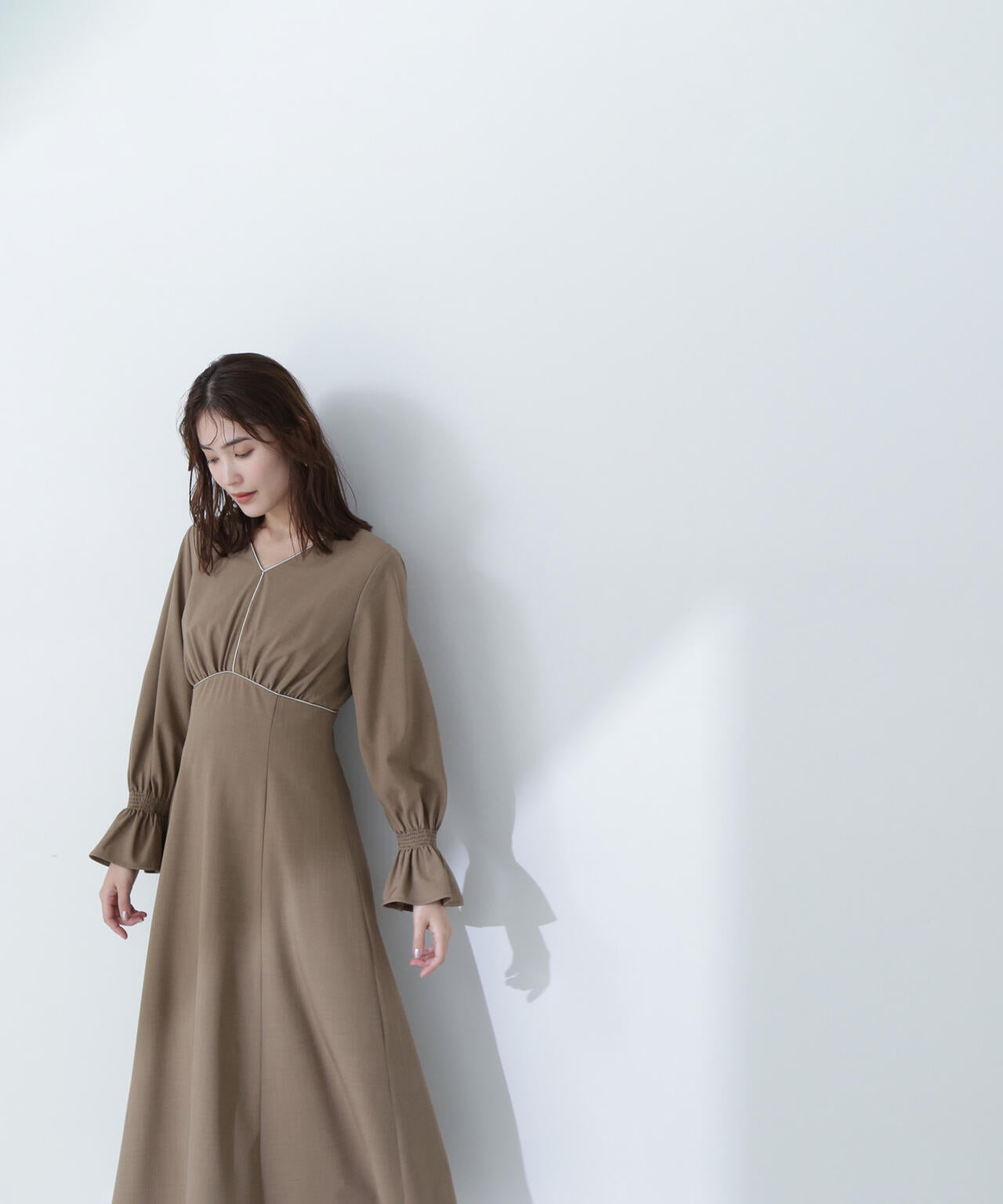 サテンパイピングワンピース | NATURAL BEAUTY BASIC（ナチュラル