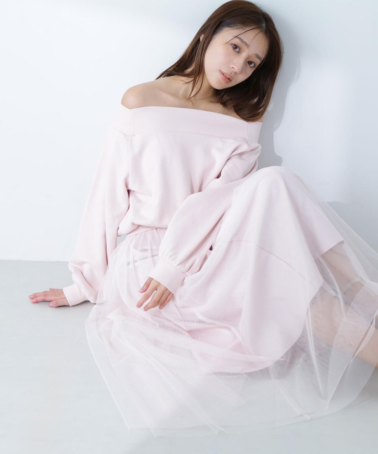 オフショル裏毛トップス＆チュールスカート | NATURAL BEAUTY BASIC