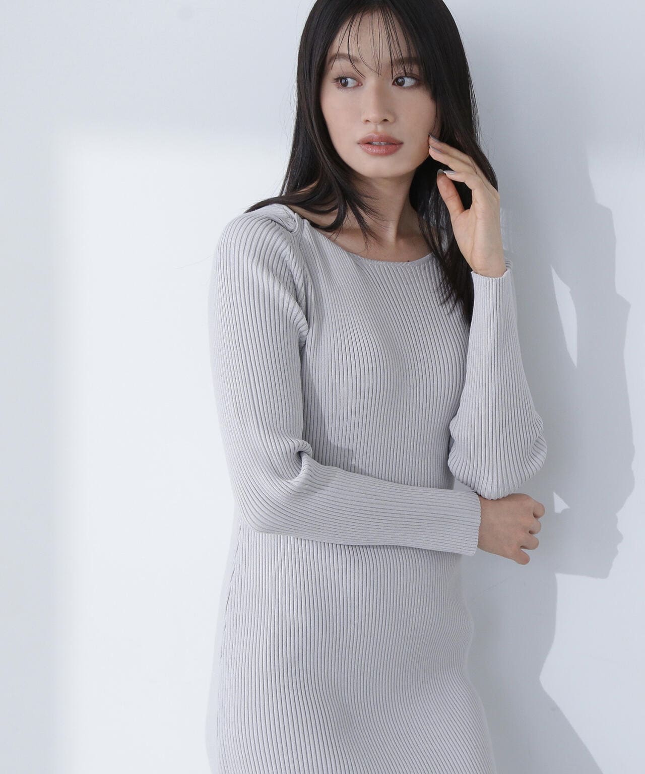 ツイストアシメネックニットワンピース | NATURAL BEAUTY BASIC