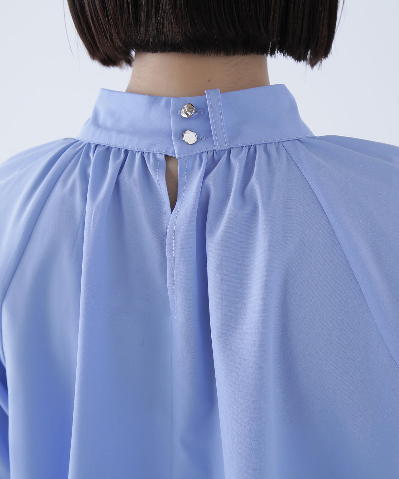 ハイネックリボンボウブラウス