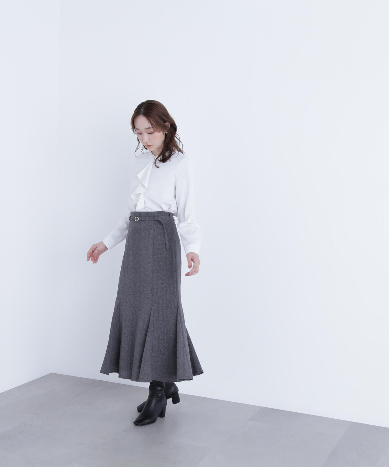 ダブルラッフルボウブラウス