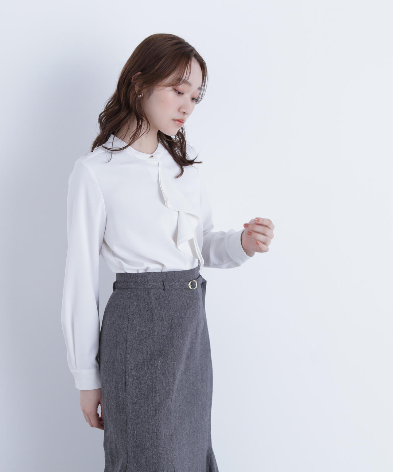 ダブルラッフルボウブラウス