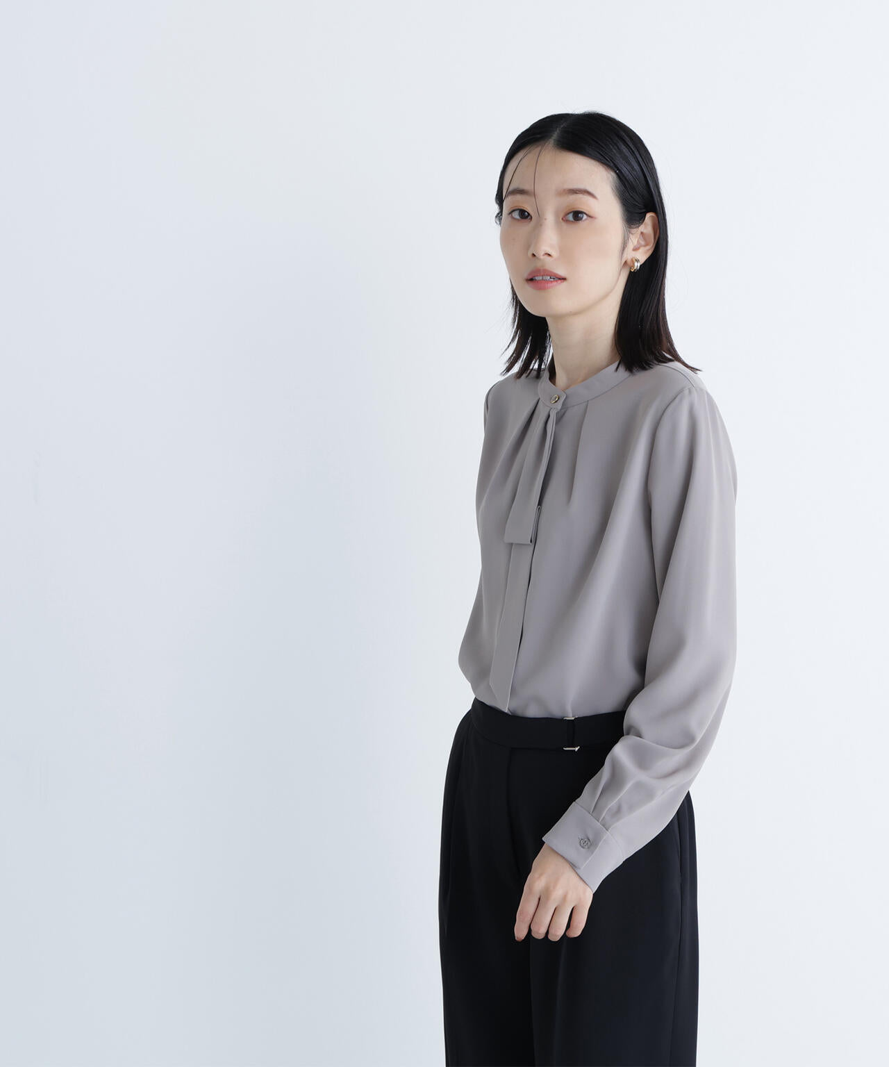 タックナロータイブラウス