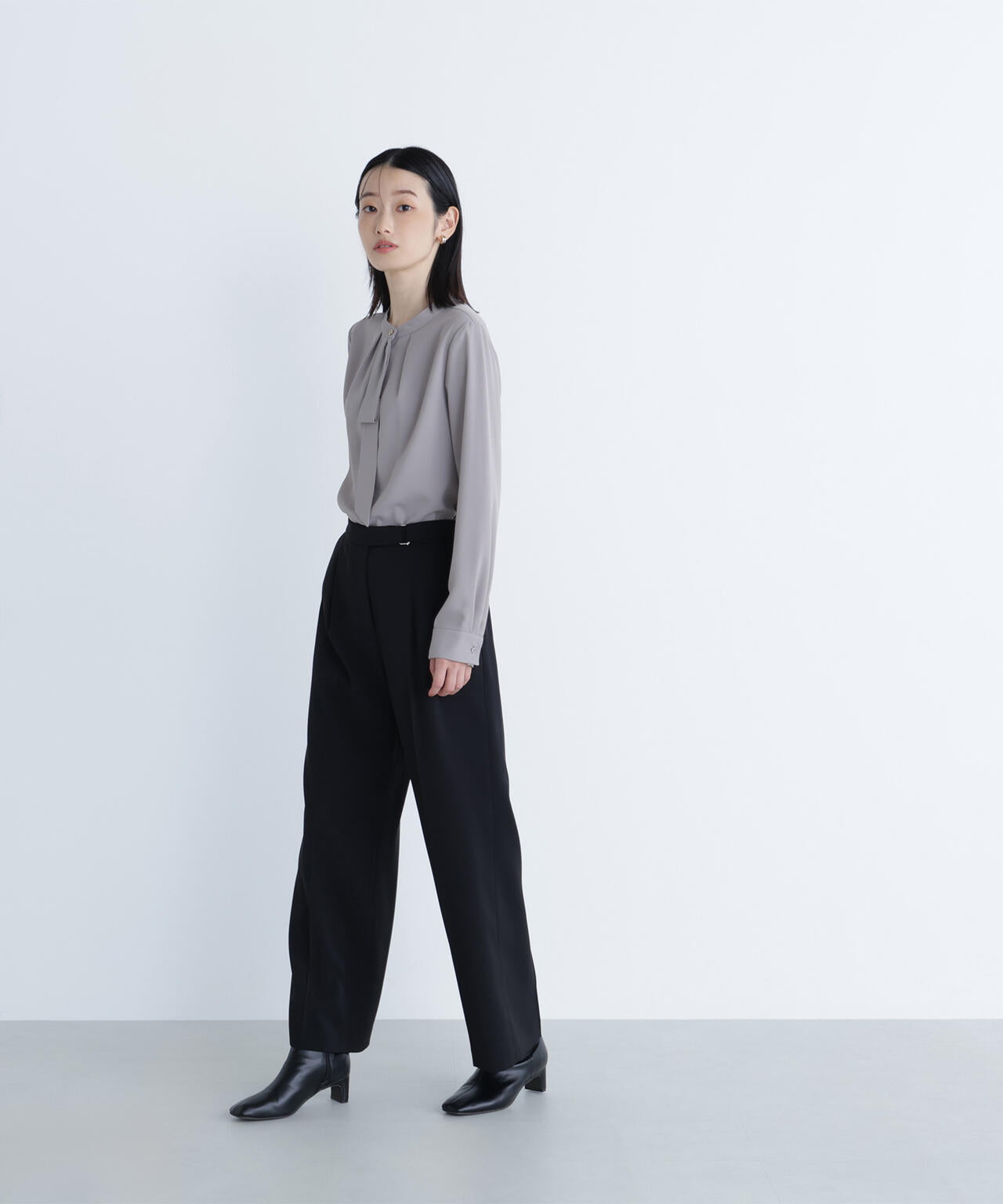 タックナロータイブラウス