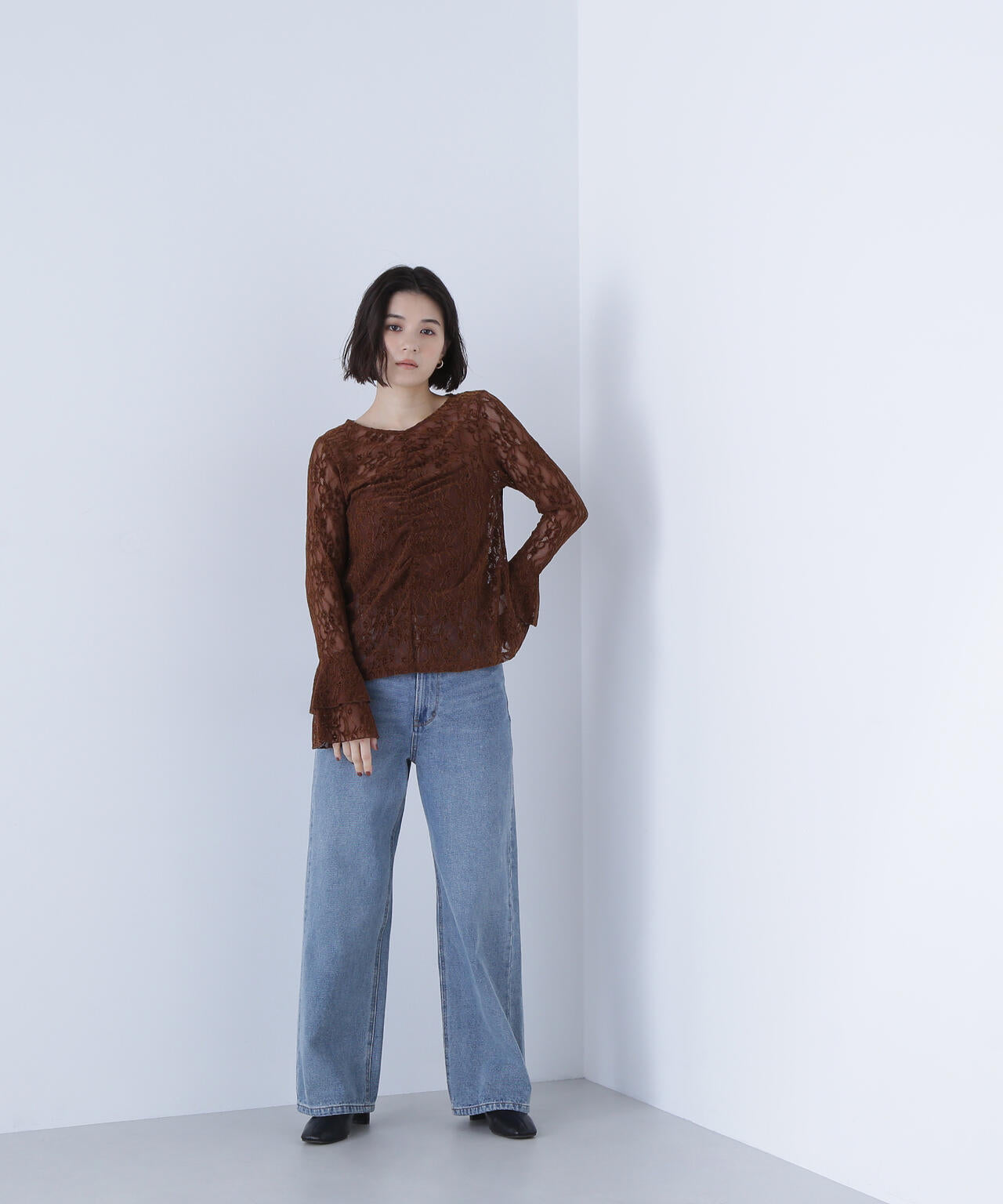 起毛レースフレアカフストップス