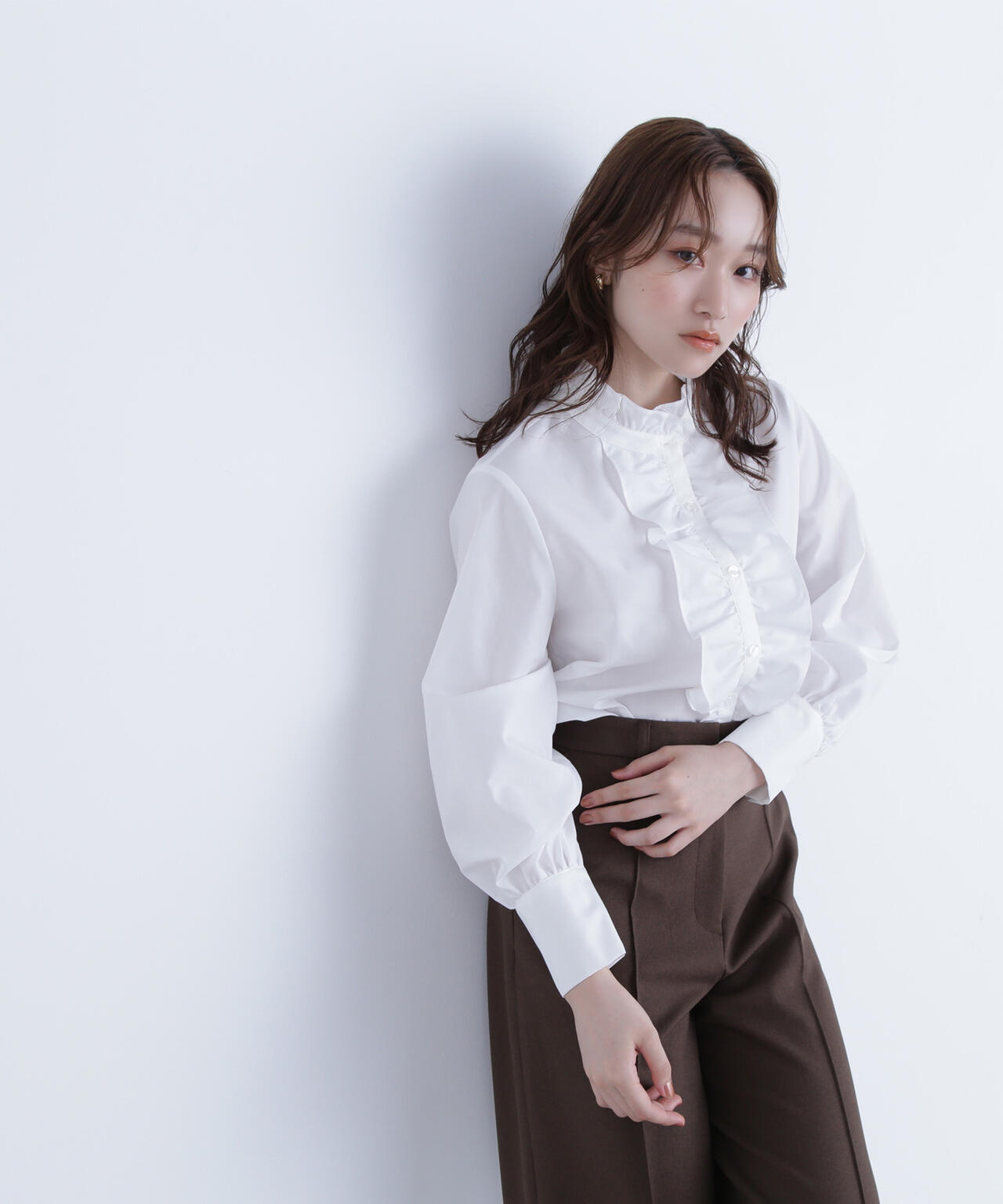 フロントフリルブラウス