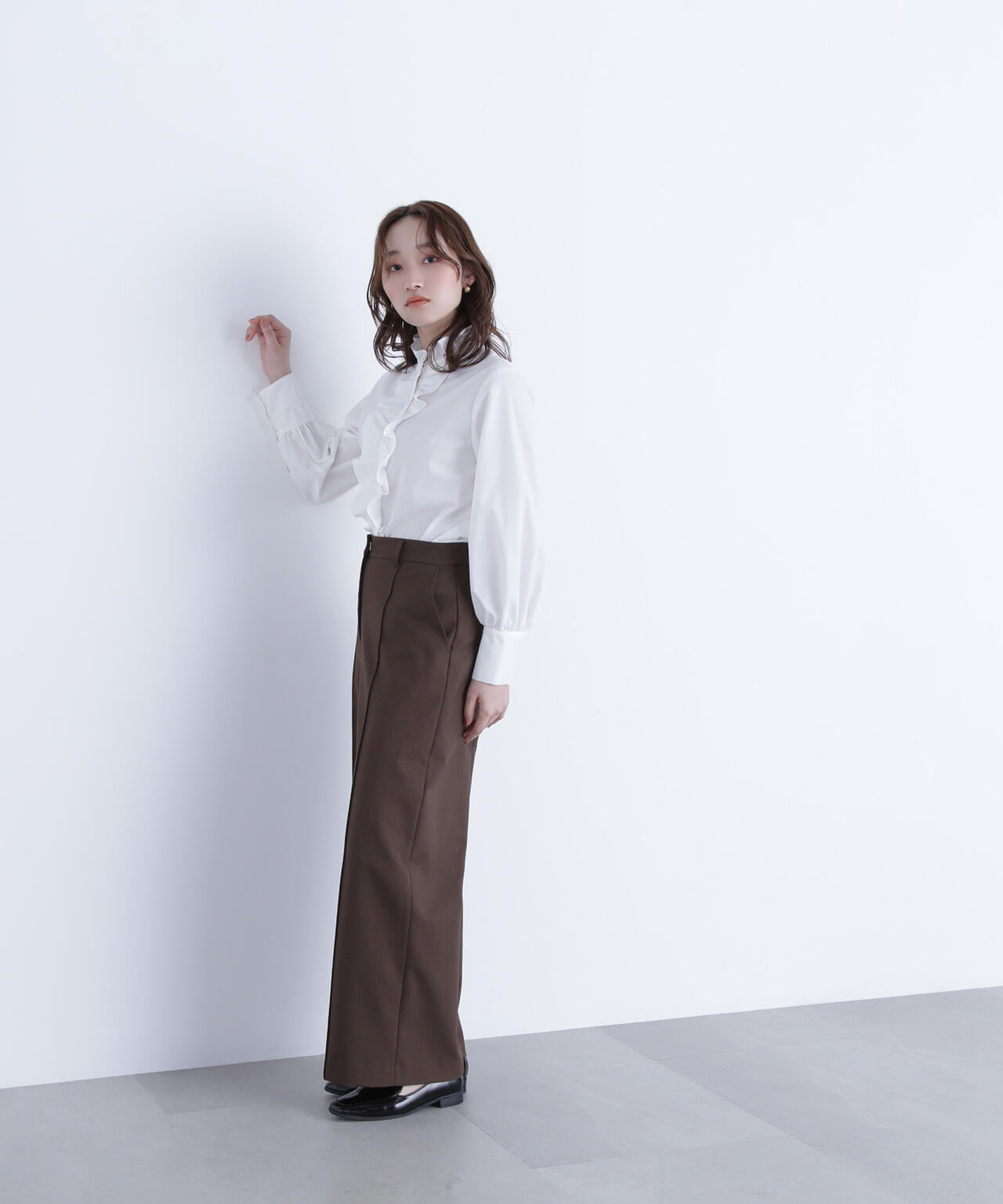 フロントフリルブラウス